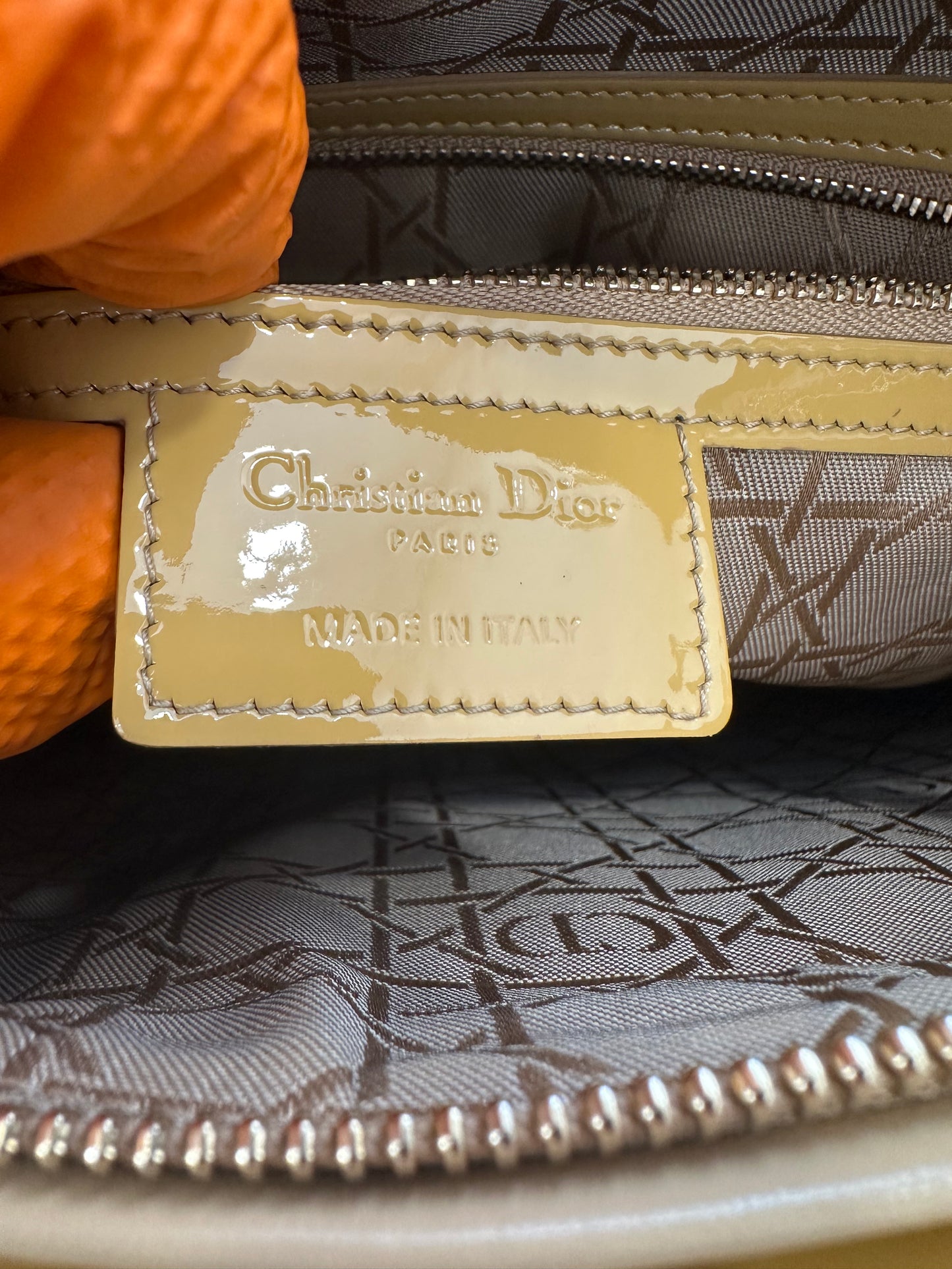 382638 - Dior Lady
