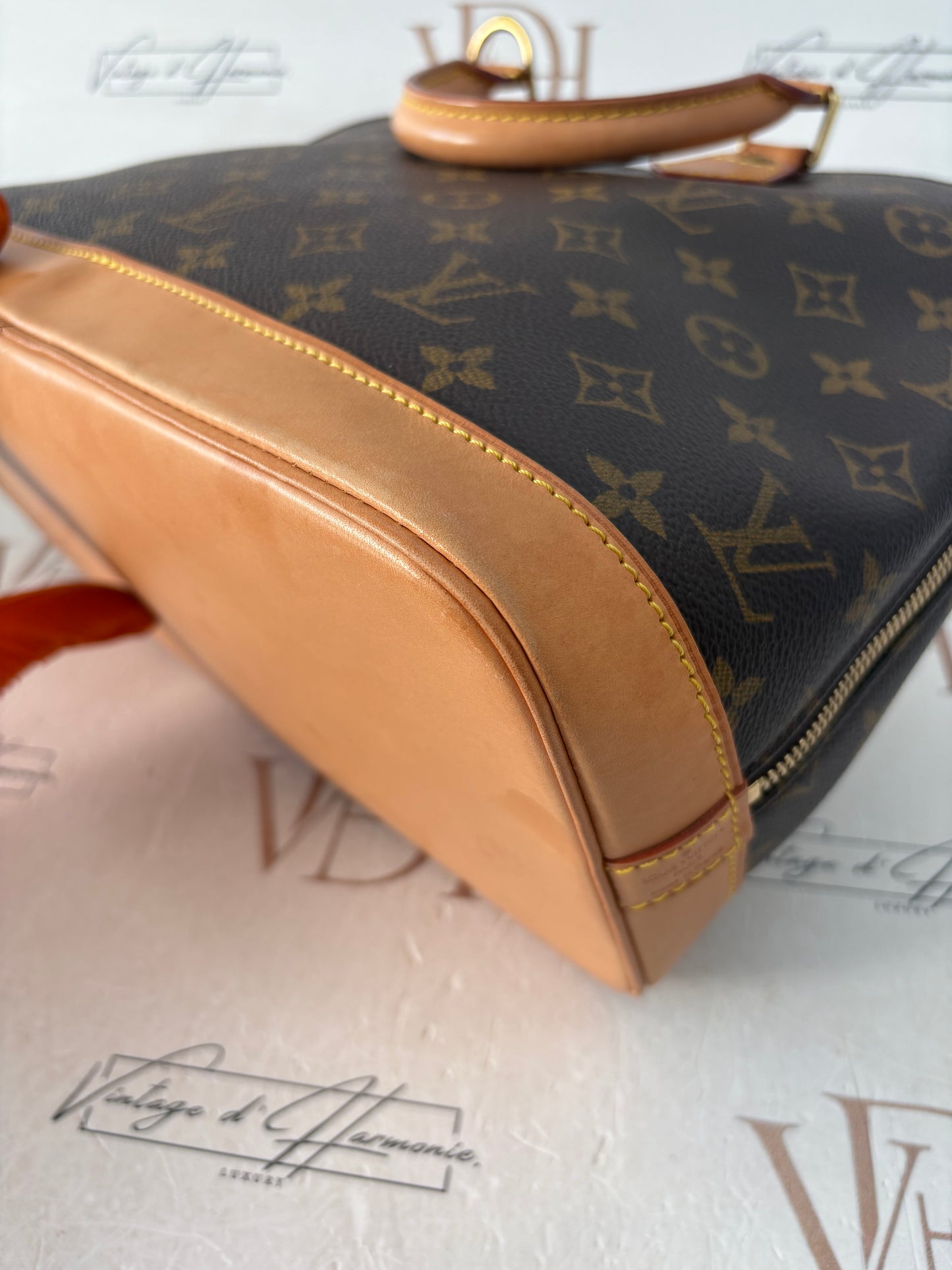 018733 - Louis Vuitton Alma