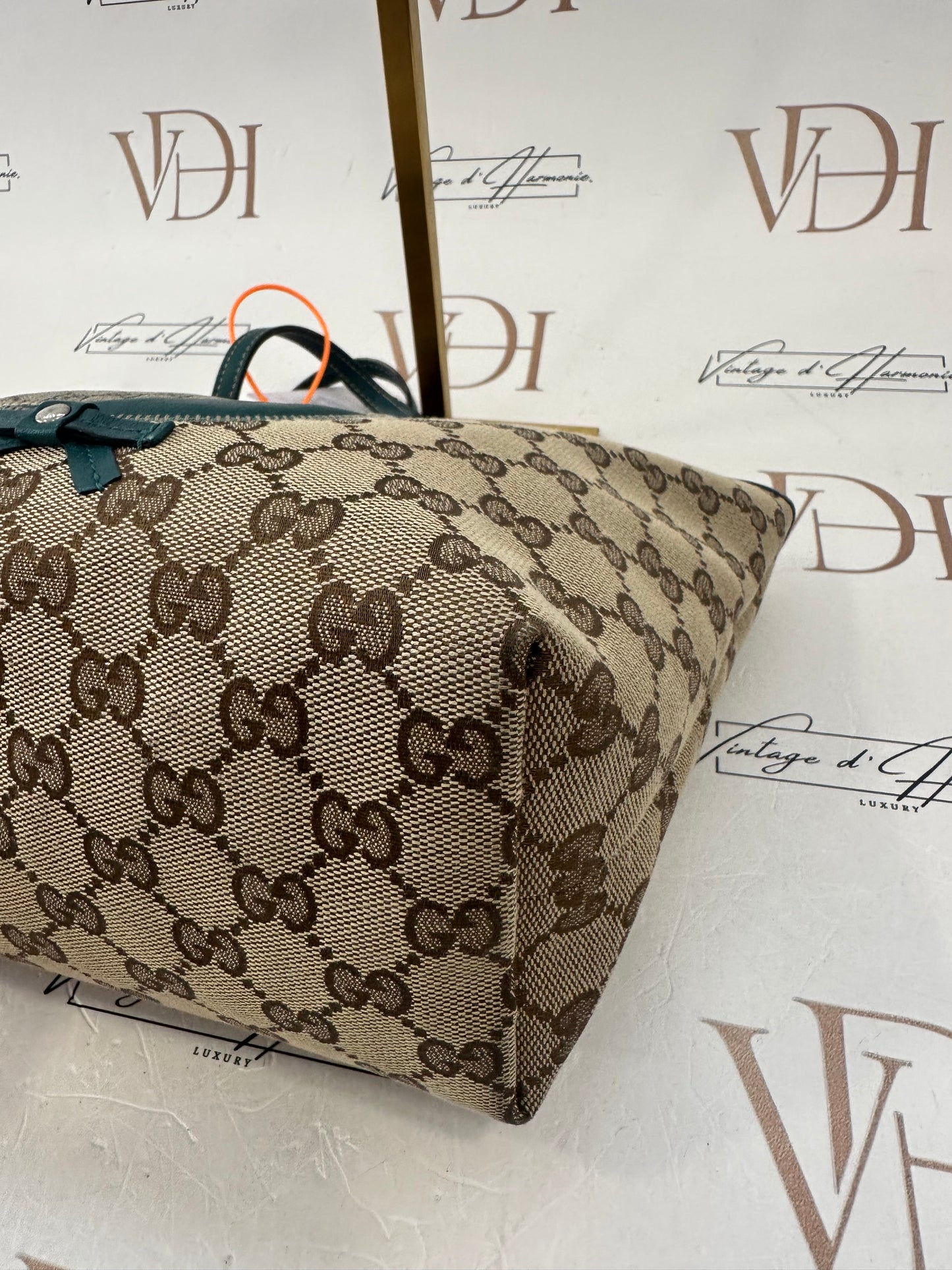 102320 - Gucci Bag