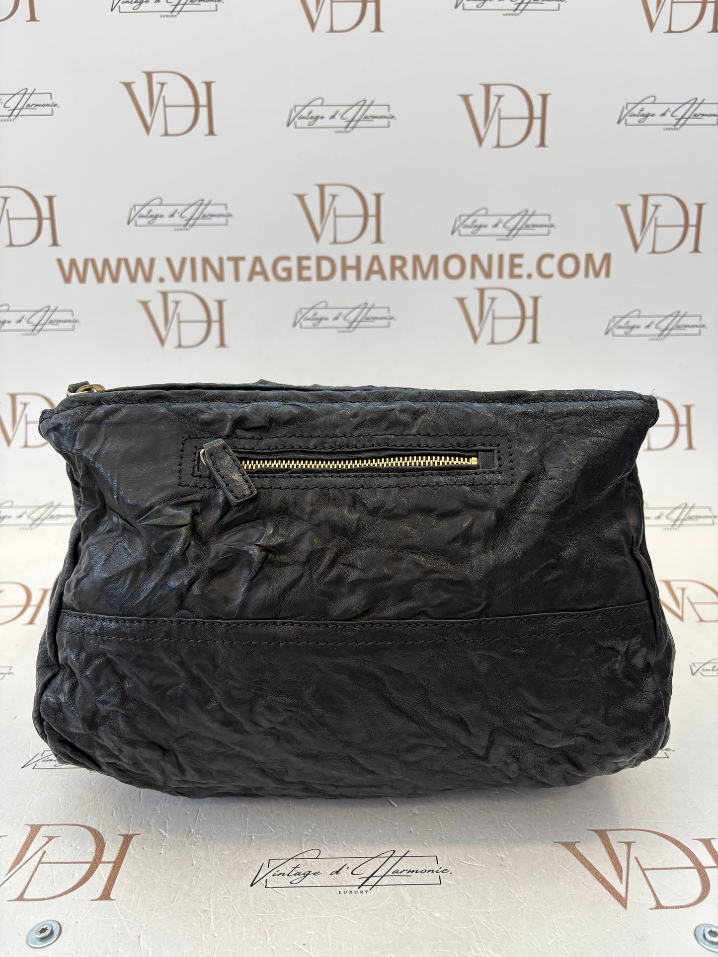 201073 - Givenchy Black