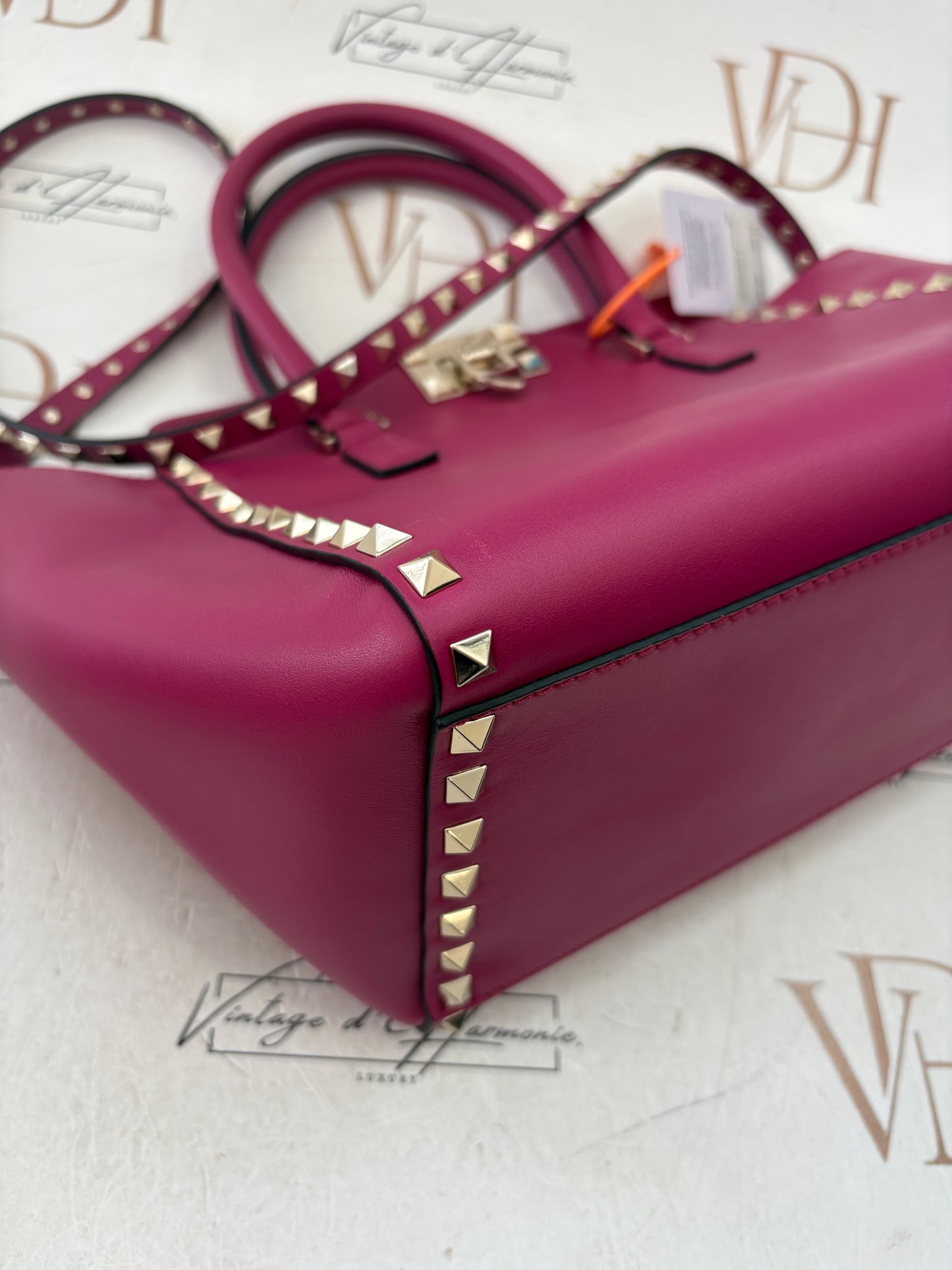 384150 - Valentino Rockstud
