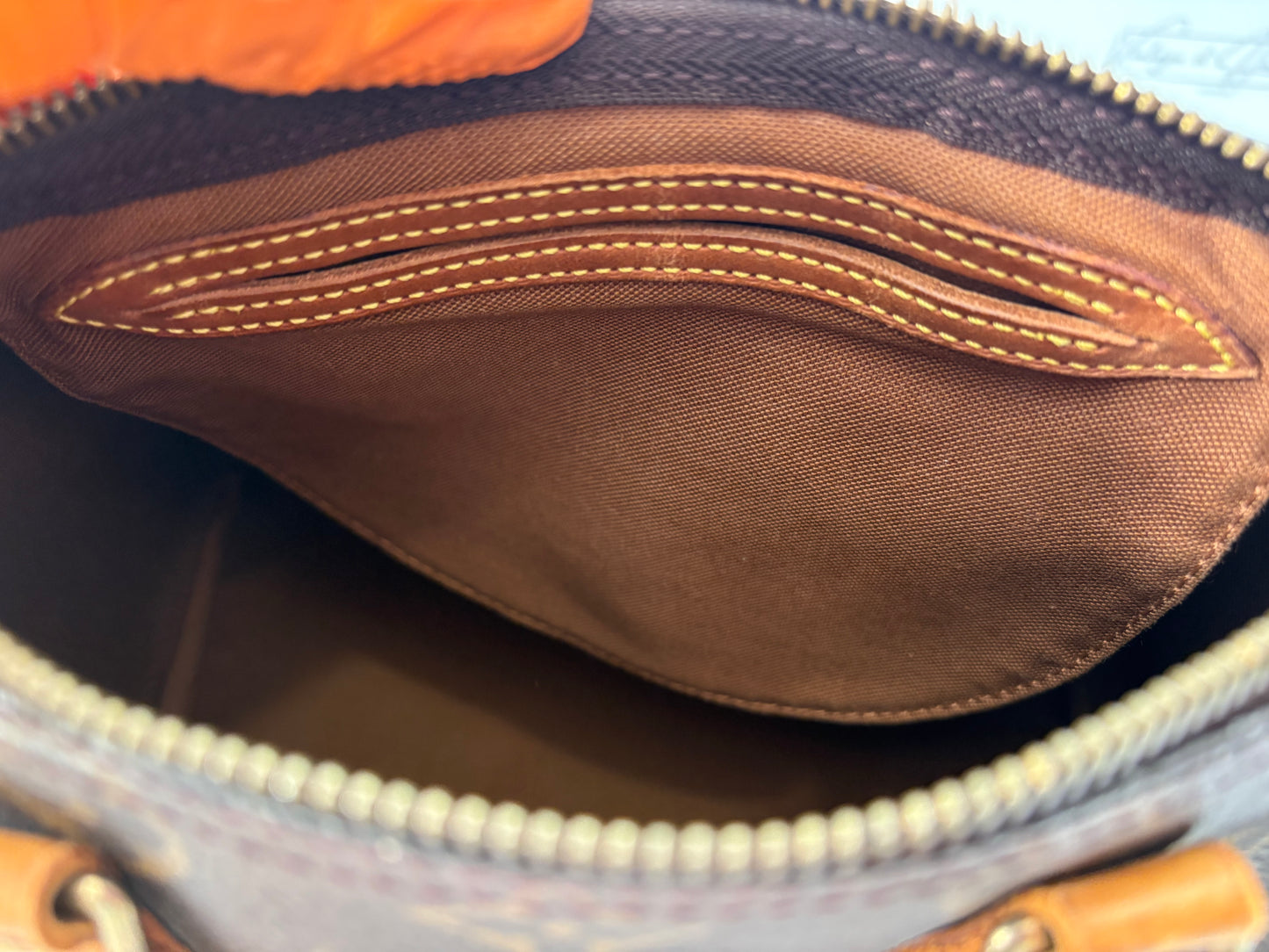 018834 - Louis Vuitton Speedy 25