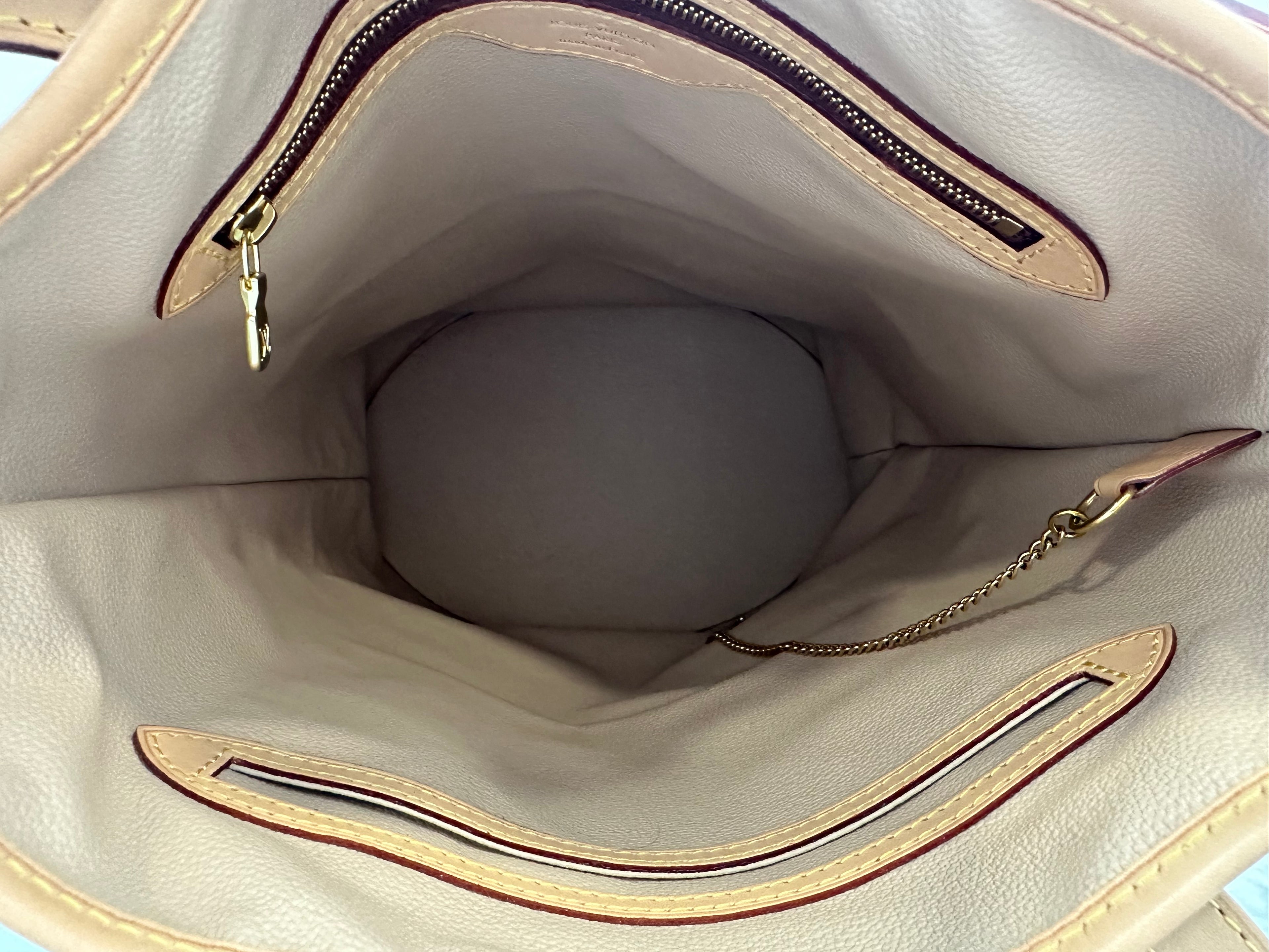 Louis Vuitton Bucket GM