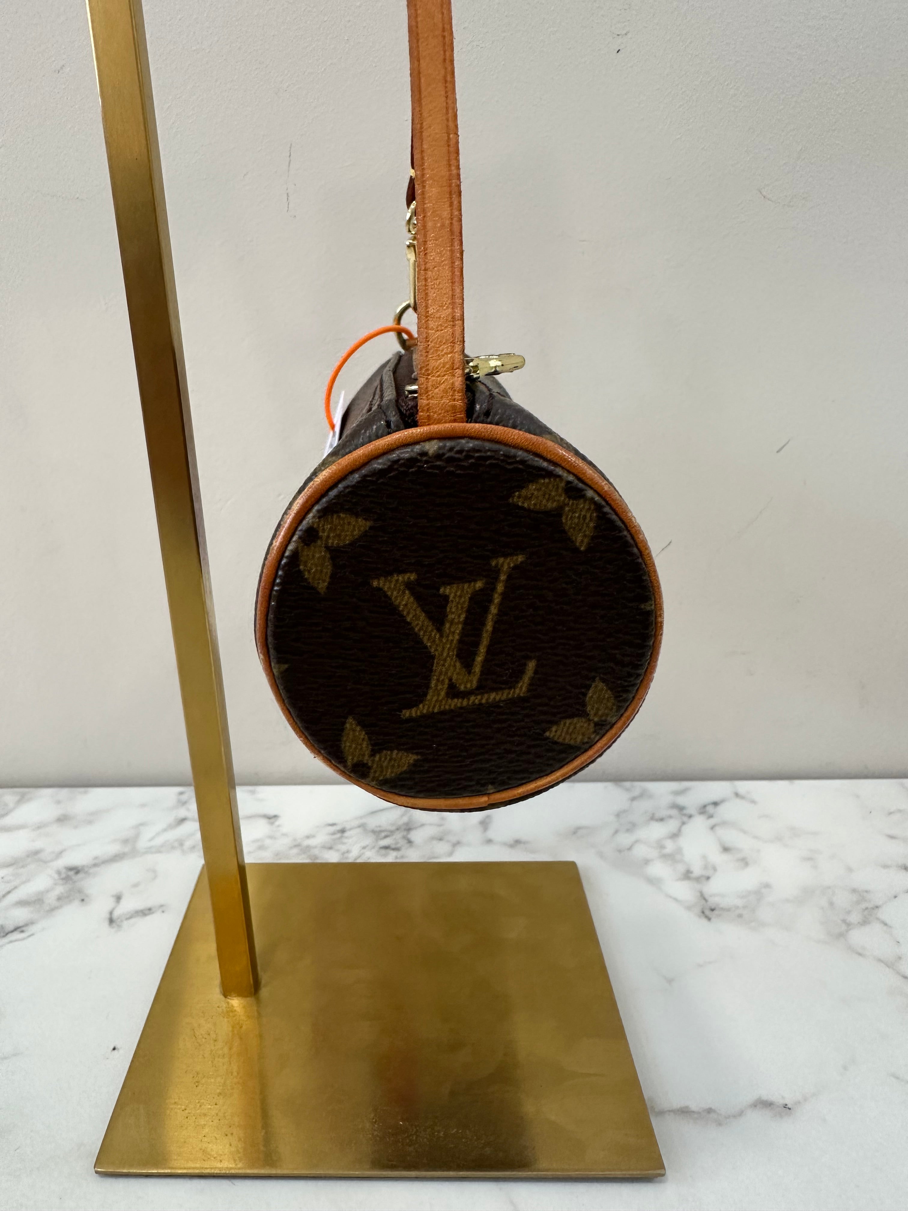 Louis Vuitton Papillon Pouch