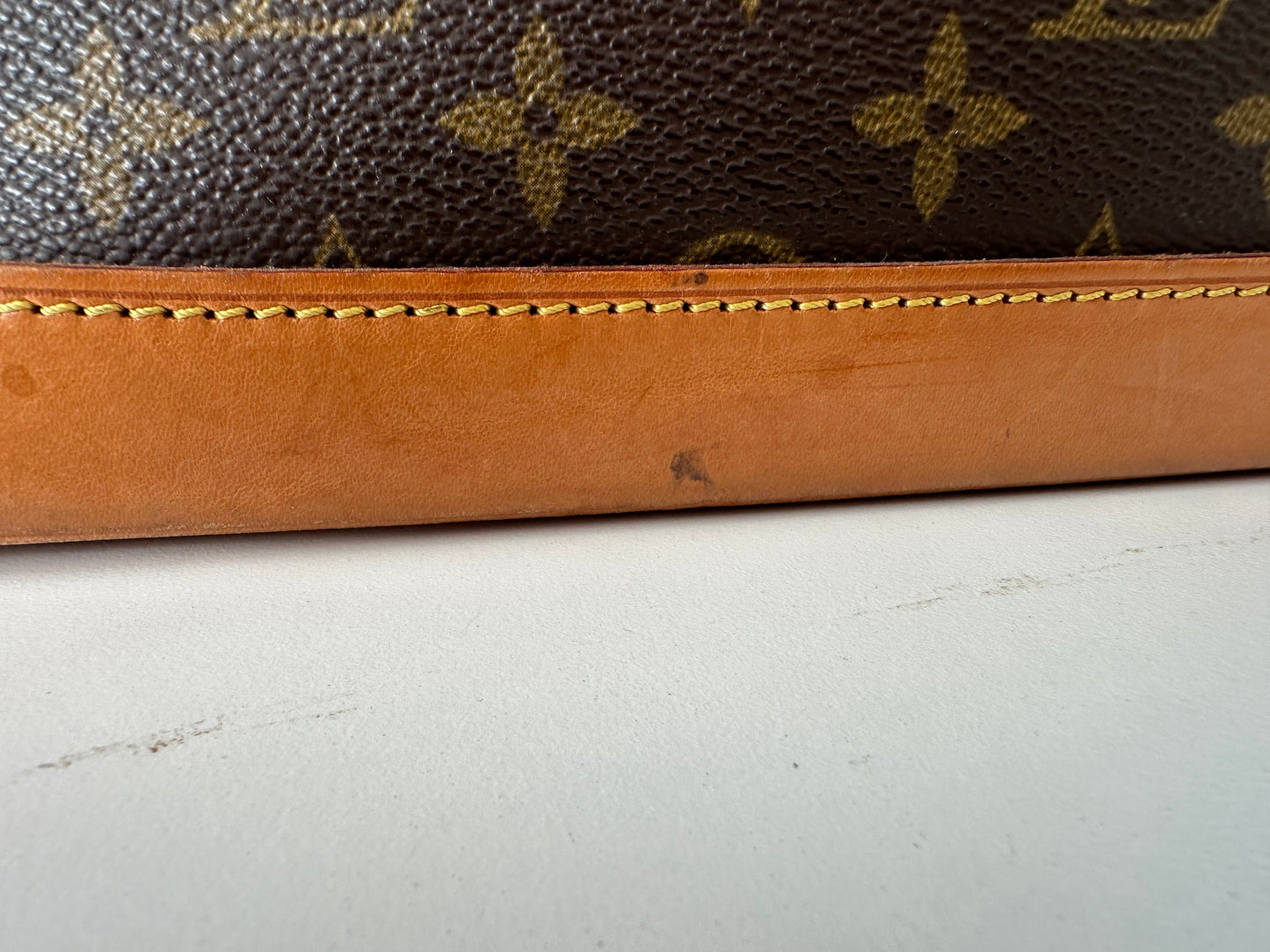 Louis Vuitton Alma