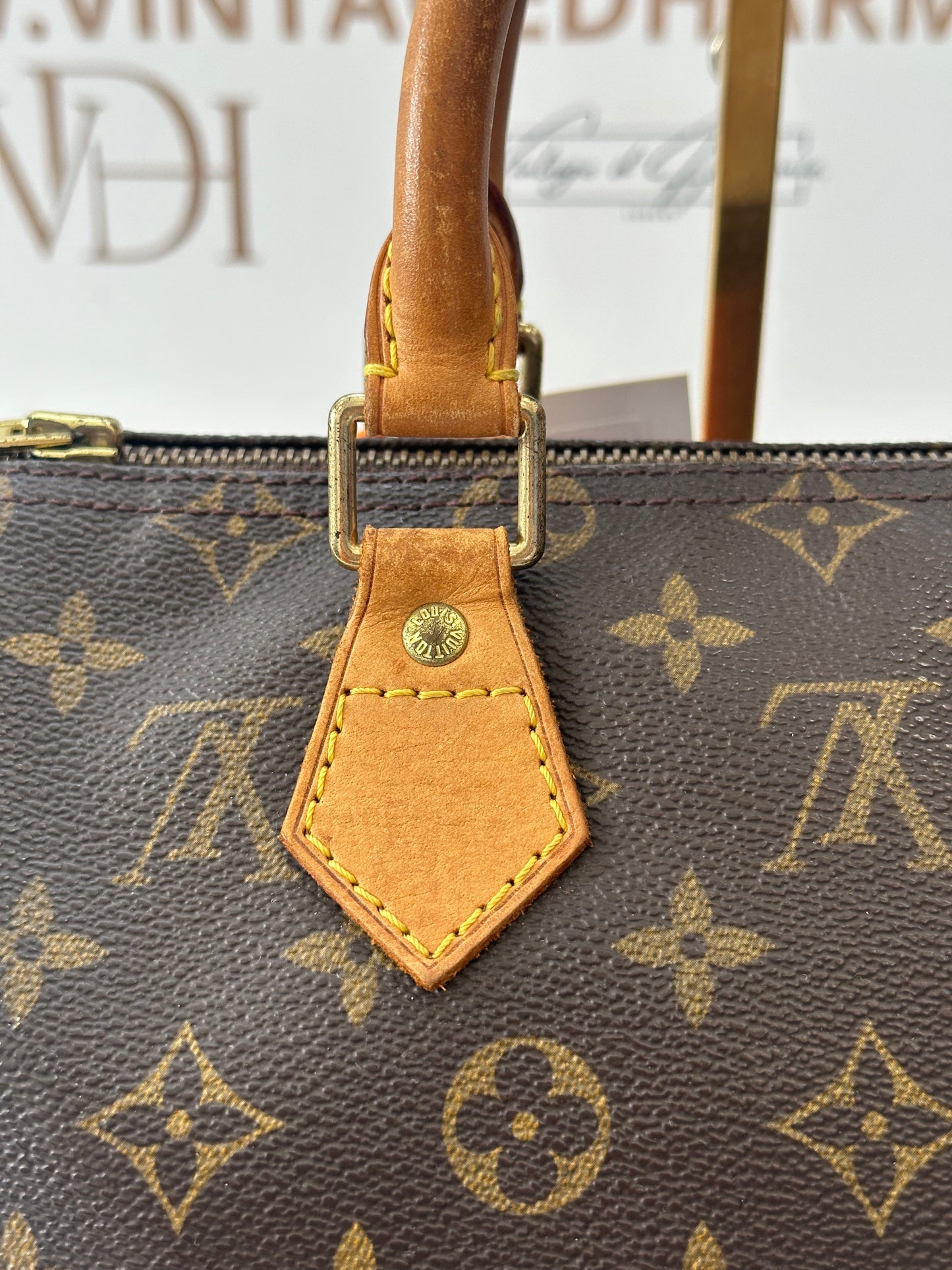 018033 - Louis Vuitton Speedy 25