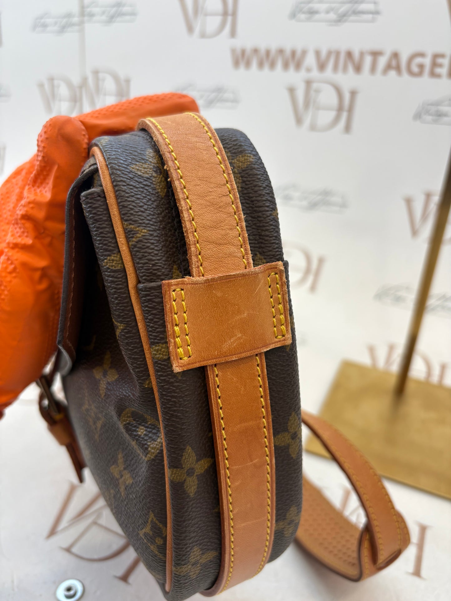 018951 - Louis Vuitton Jeune Fille GM