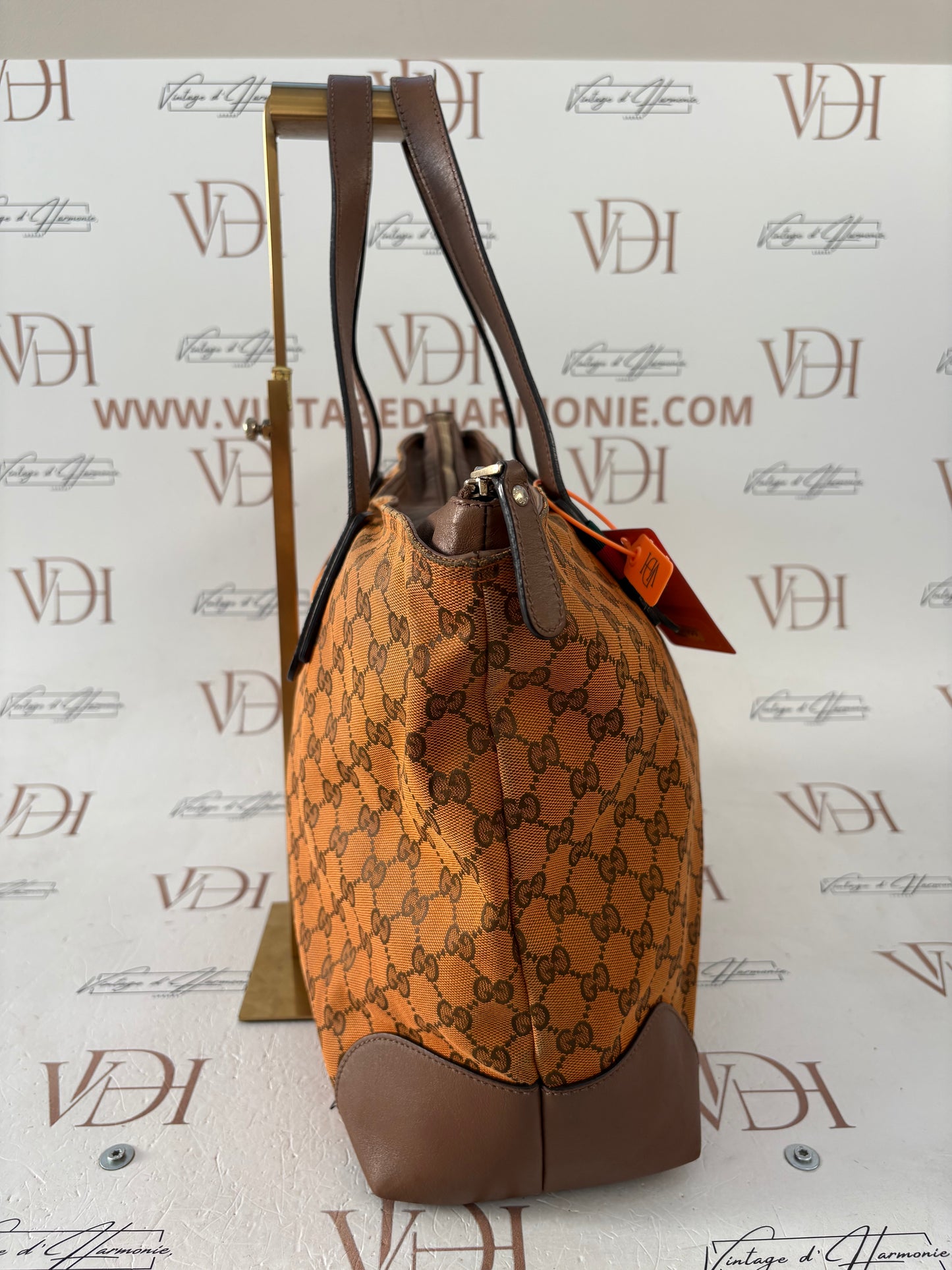 201723 - Gucci Orange