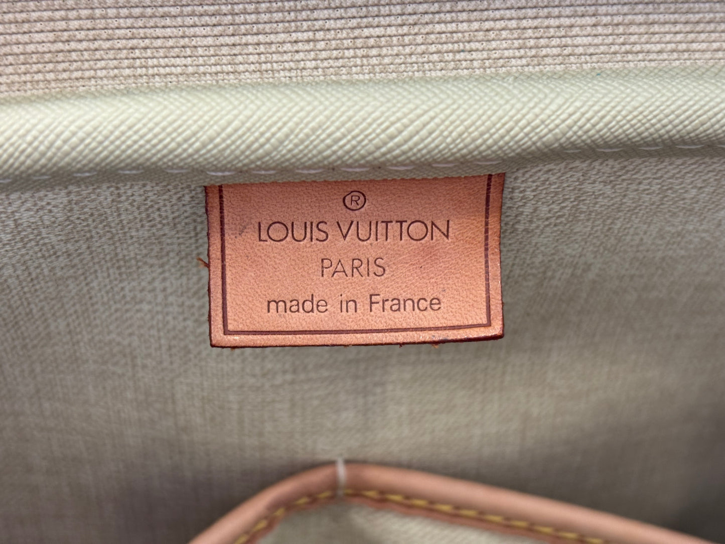 017132 - Louis Vuitton Deauville