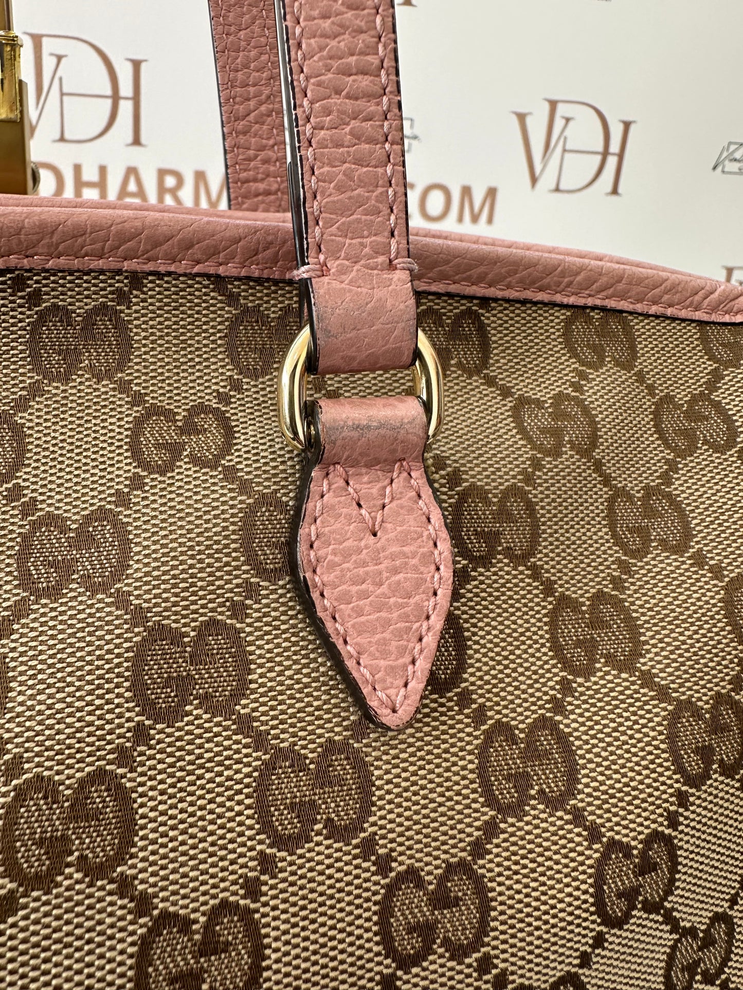 382878 - Gucci Bree