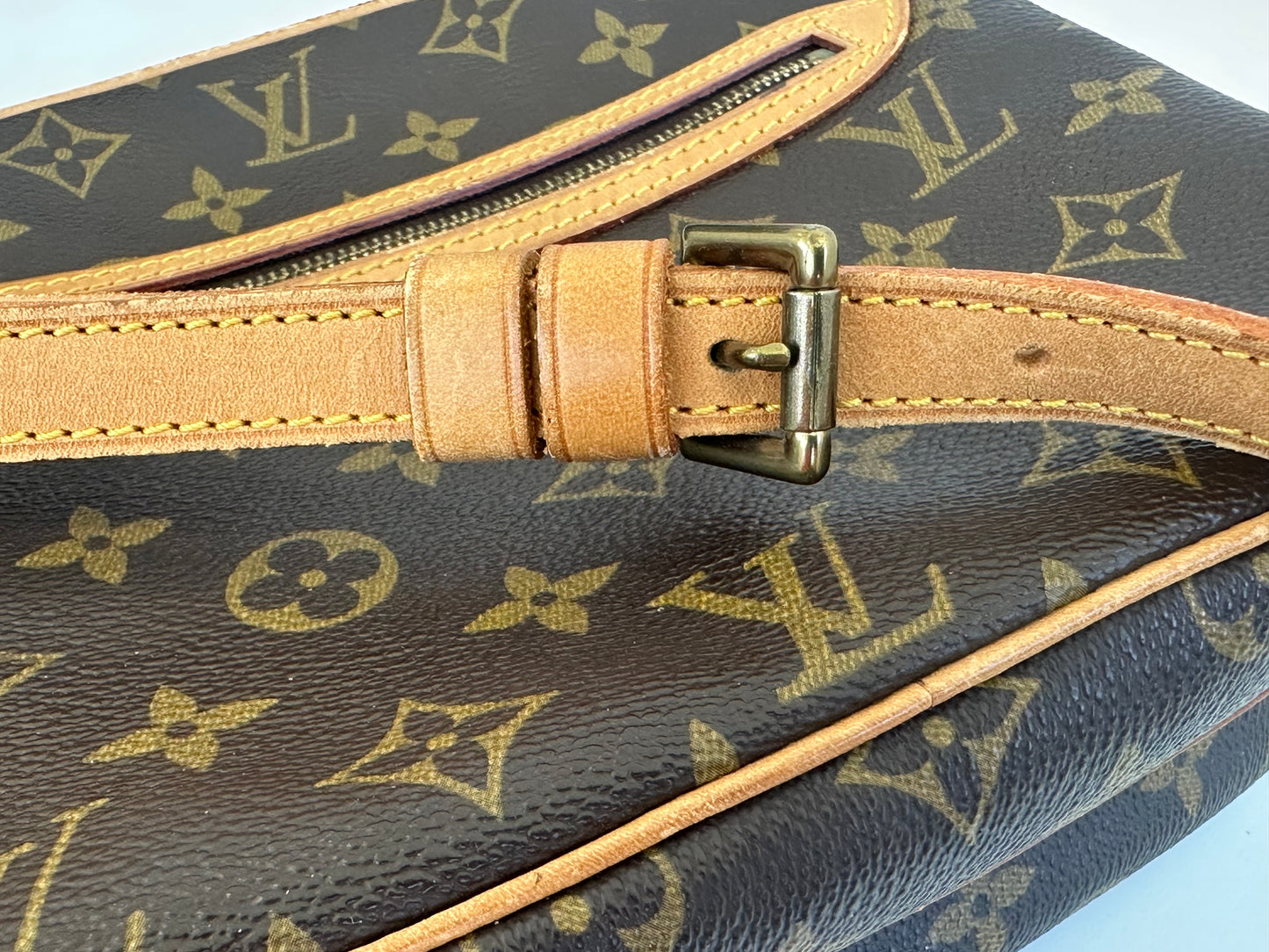 Louis Vuitton Senlis