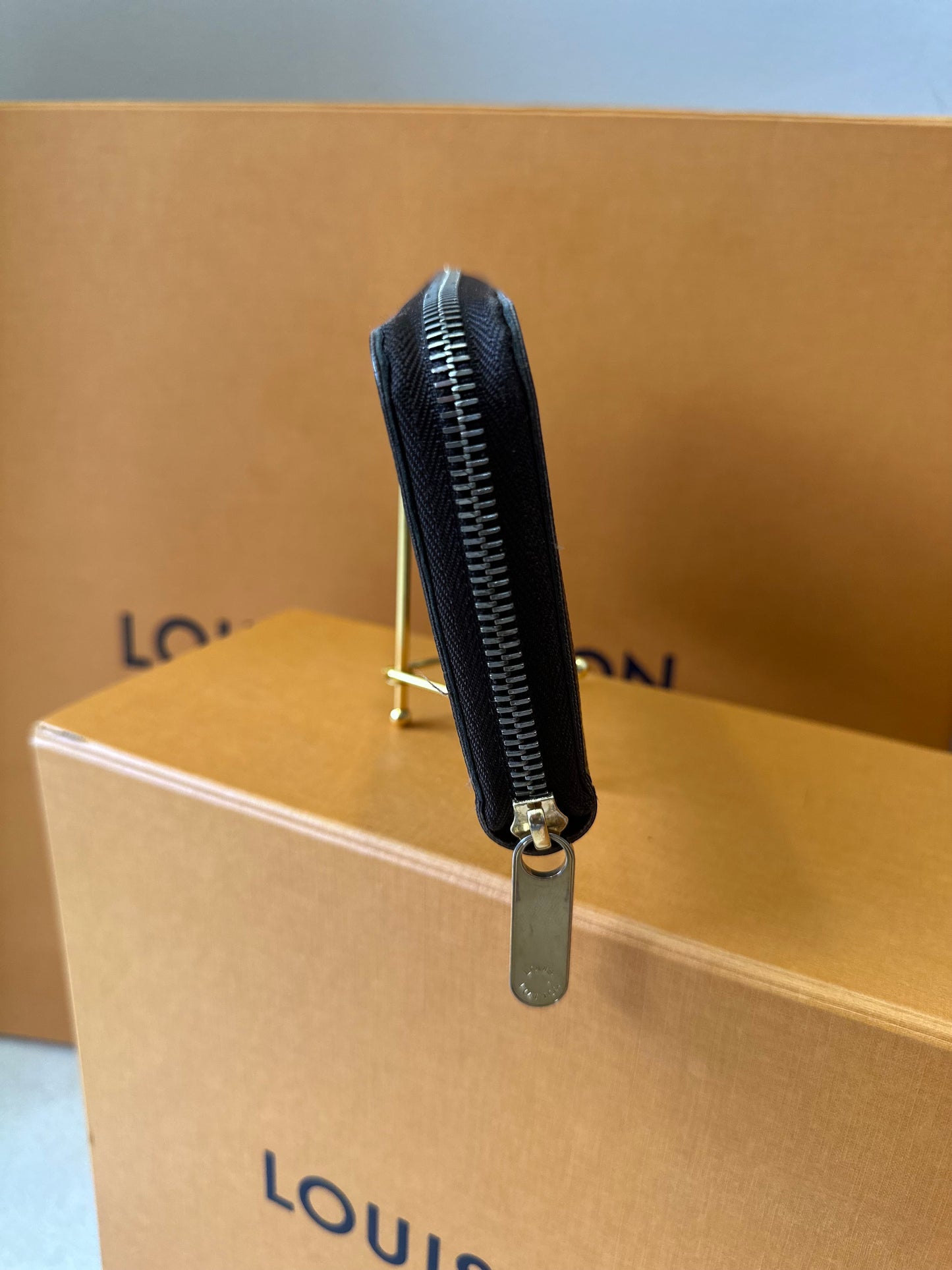 Louis Vuitton Zippy Wallet