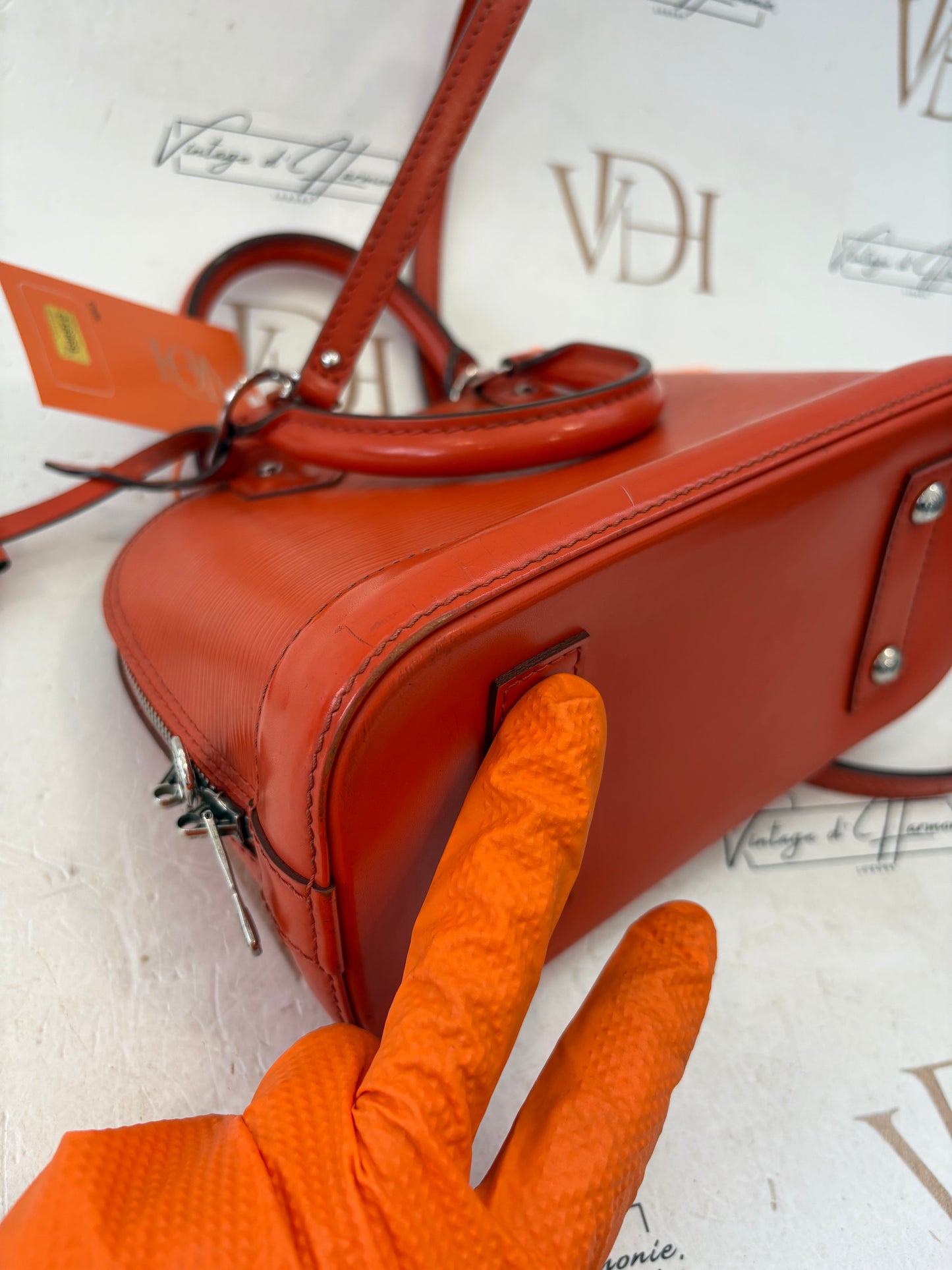 016969 - Louis Vuitton Alma BB