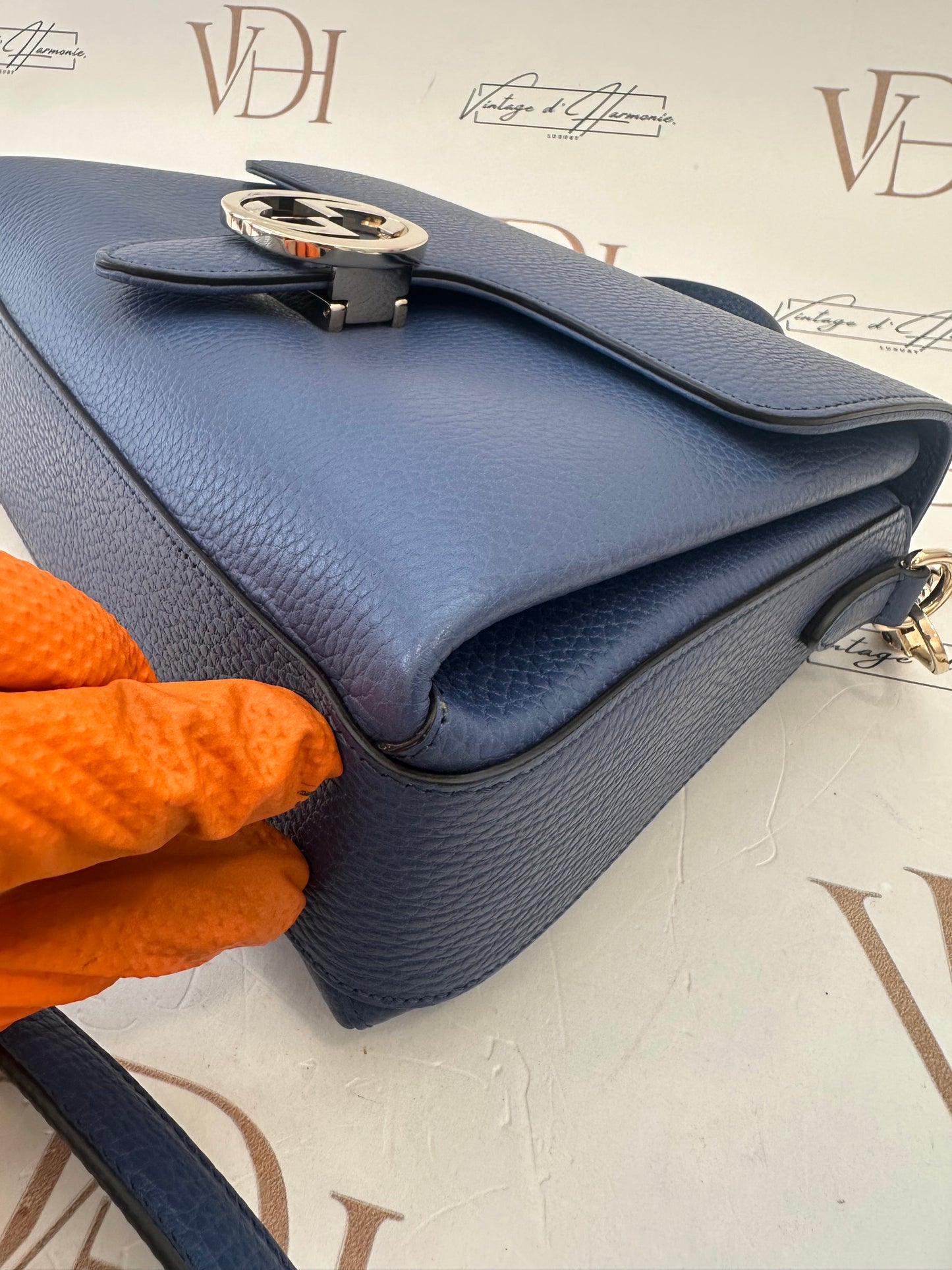 016765 - Gucci Interlocking