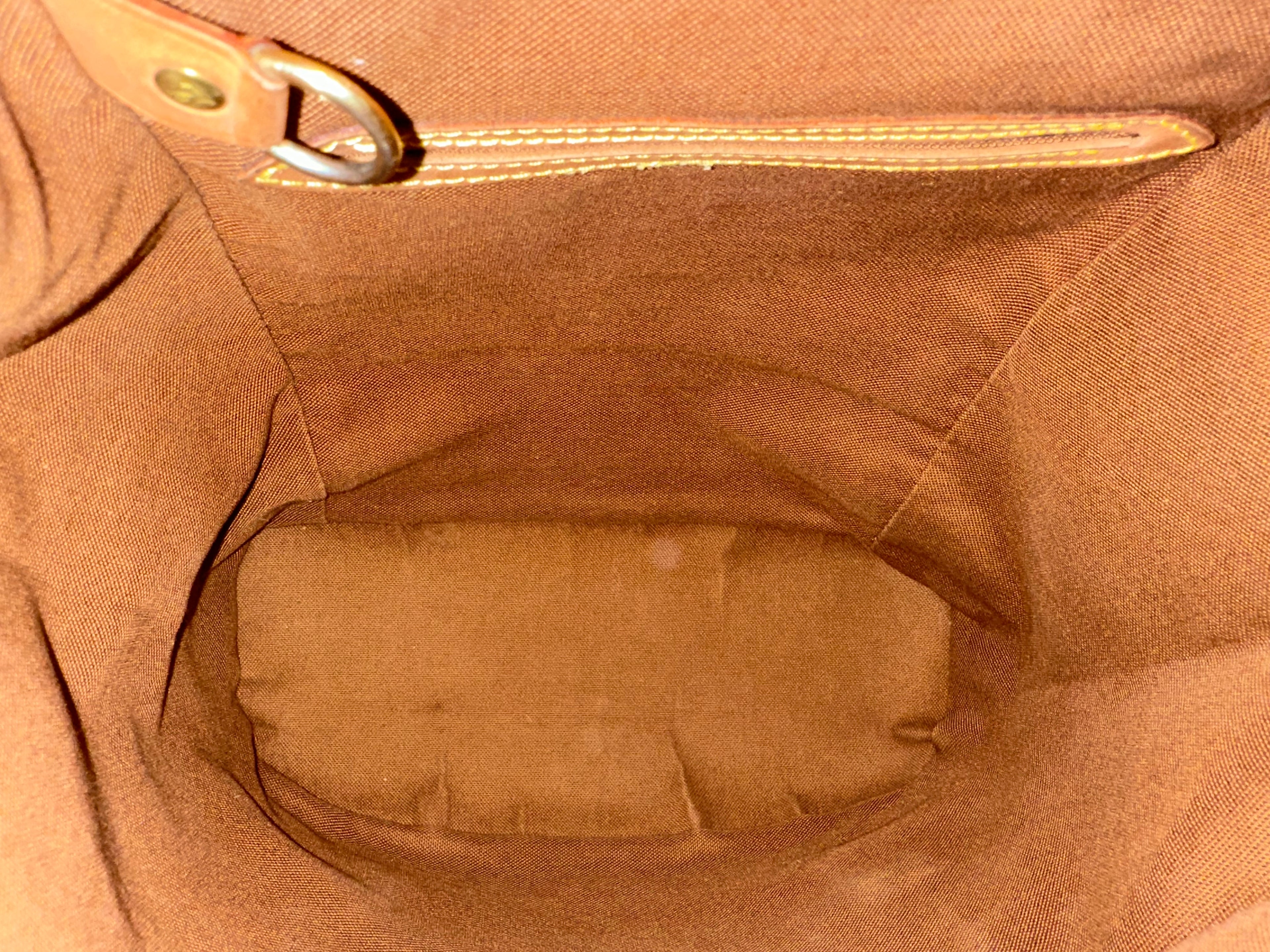 Louis Vuitton Montsouris MM