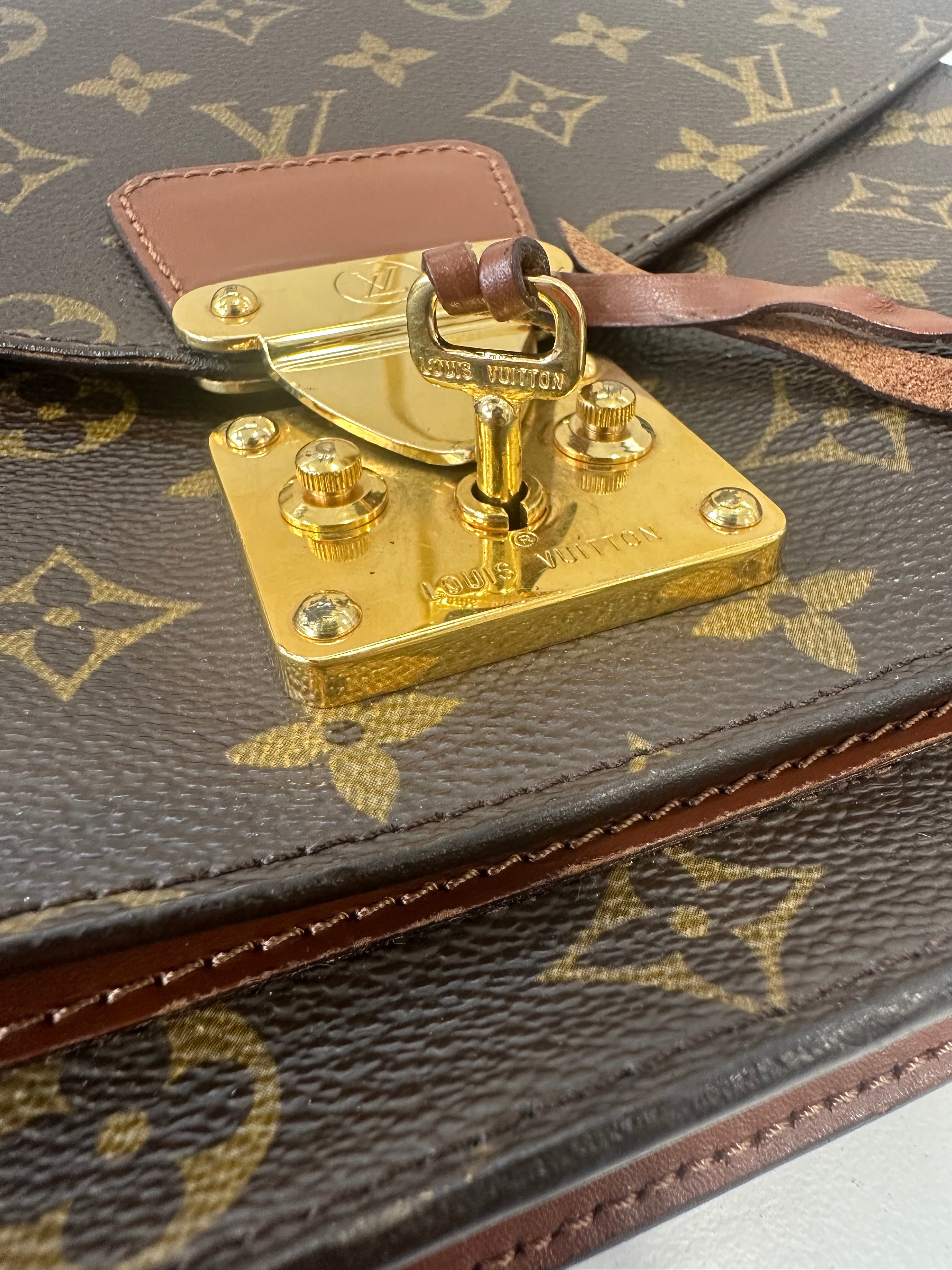 Louis Vuitton Monceau 28