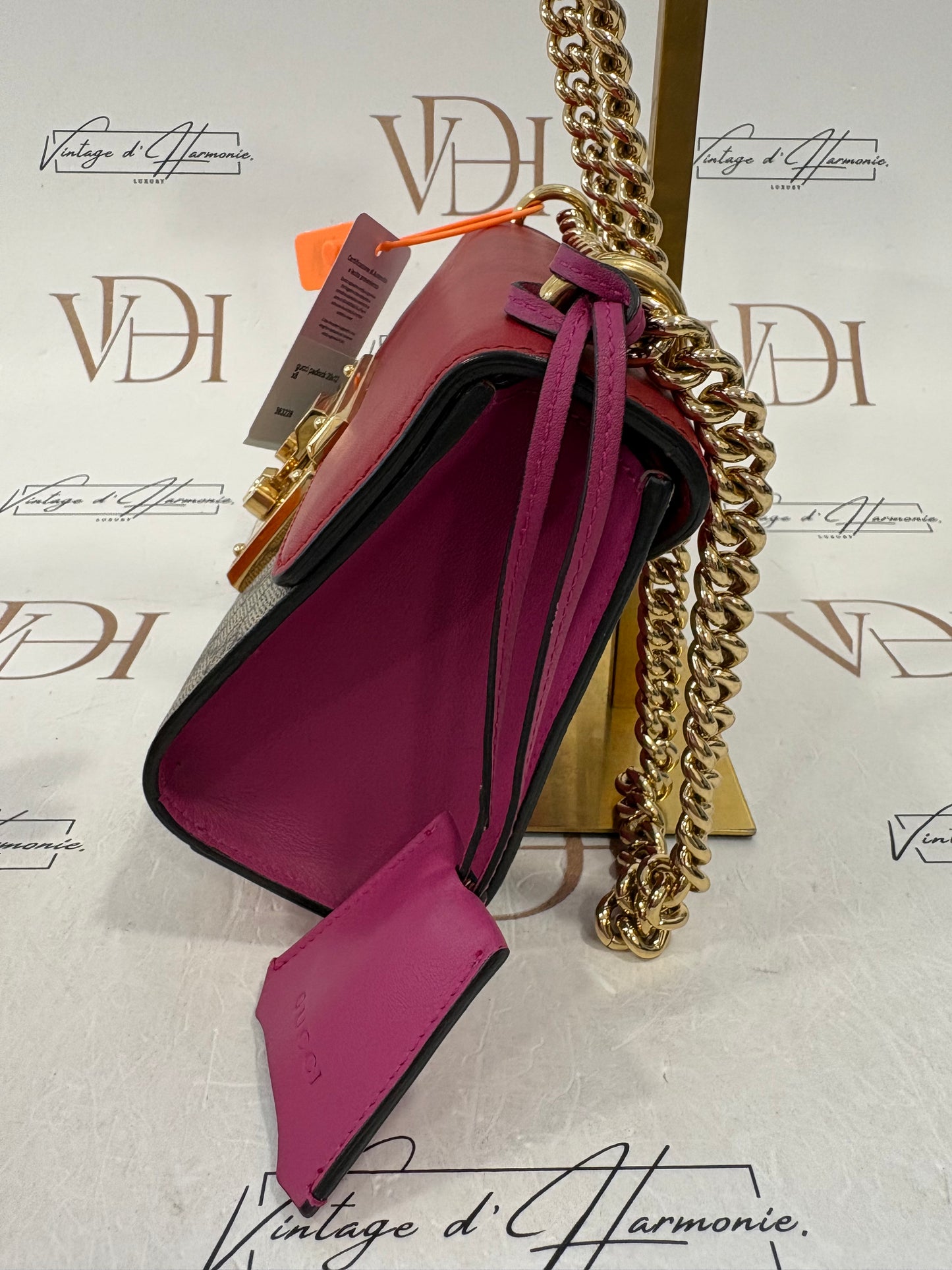 383228 - Gucci Padlock