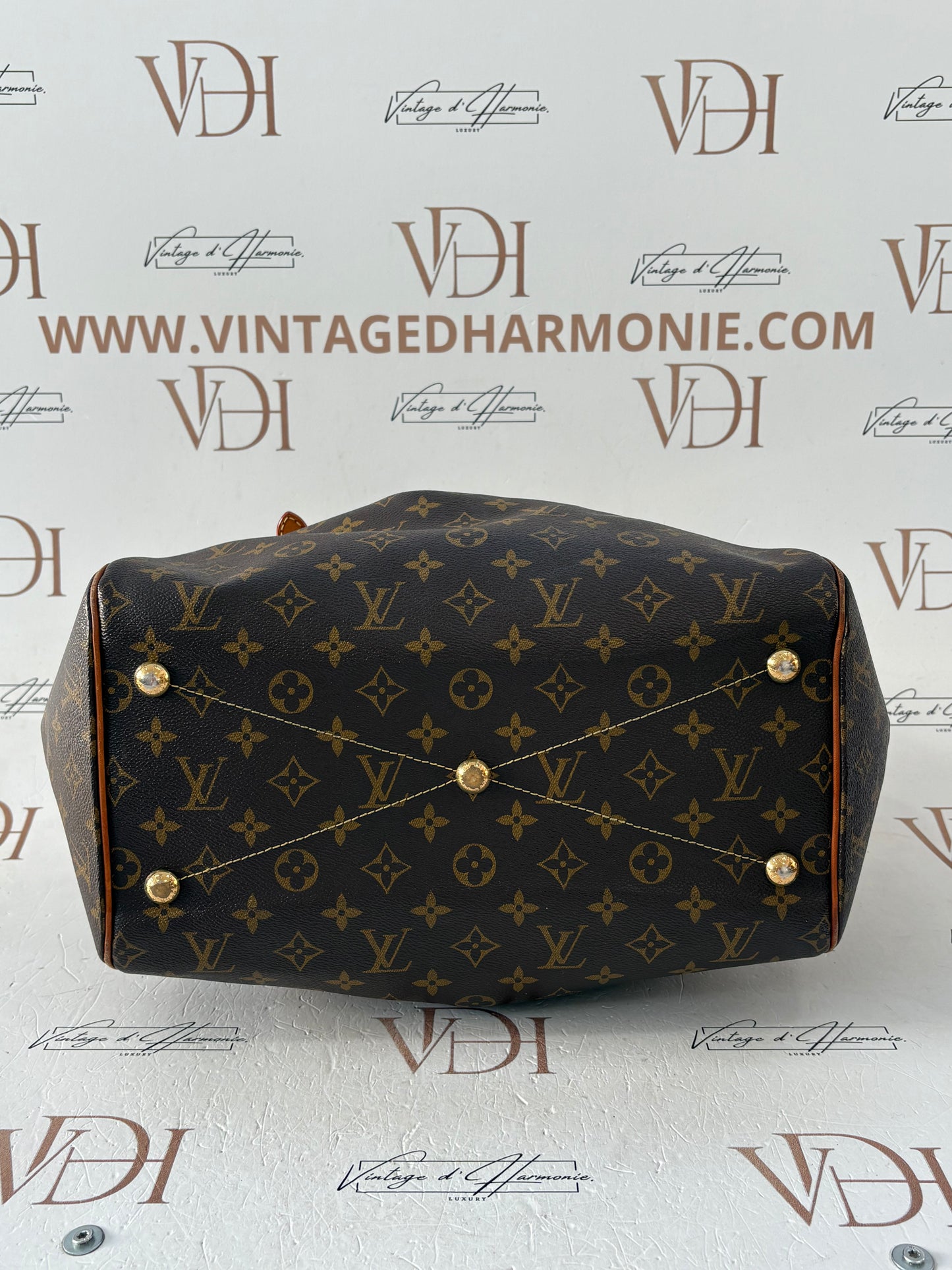 201661 - Louis Vuitton Tivoli