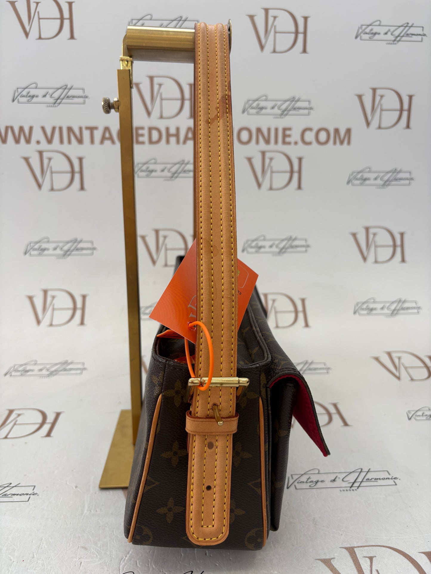 018809 - Louis Vuitton Viva Cite MM
