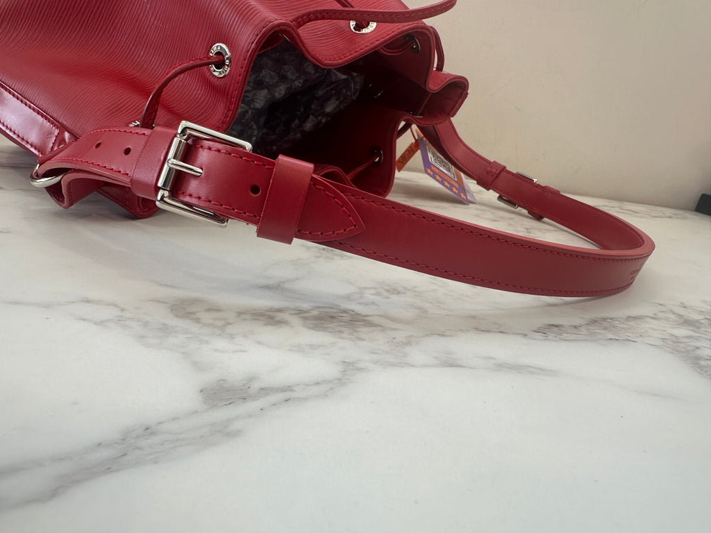 Louis Vuitton Noé Epi Red