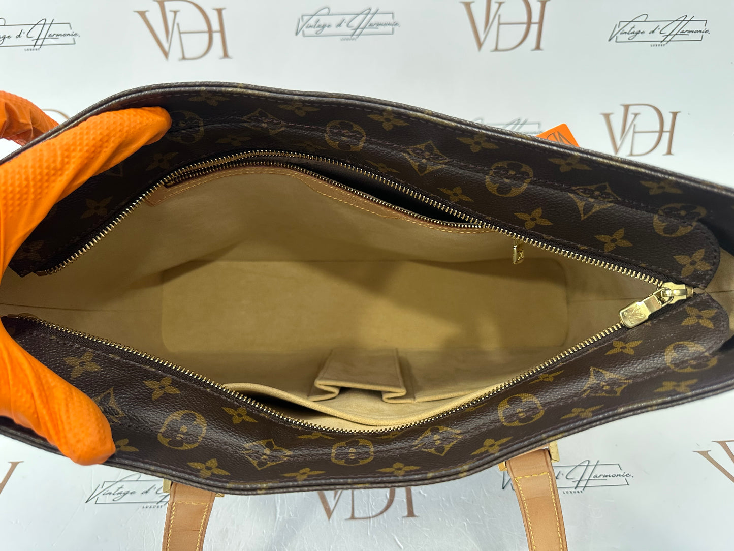 017892 - Louis Vuitton Luco