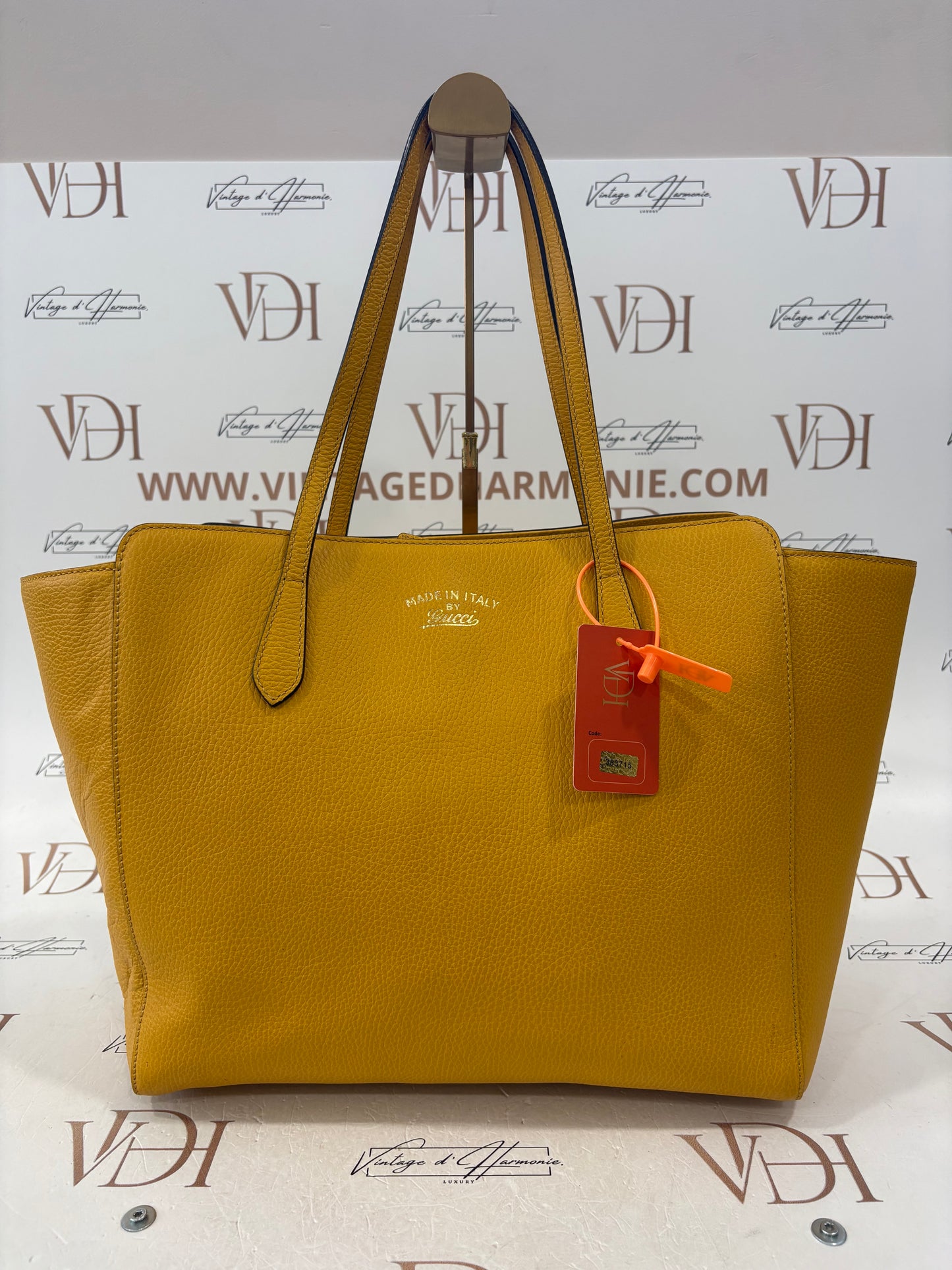 383715 - Gucci Swing Yellow