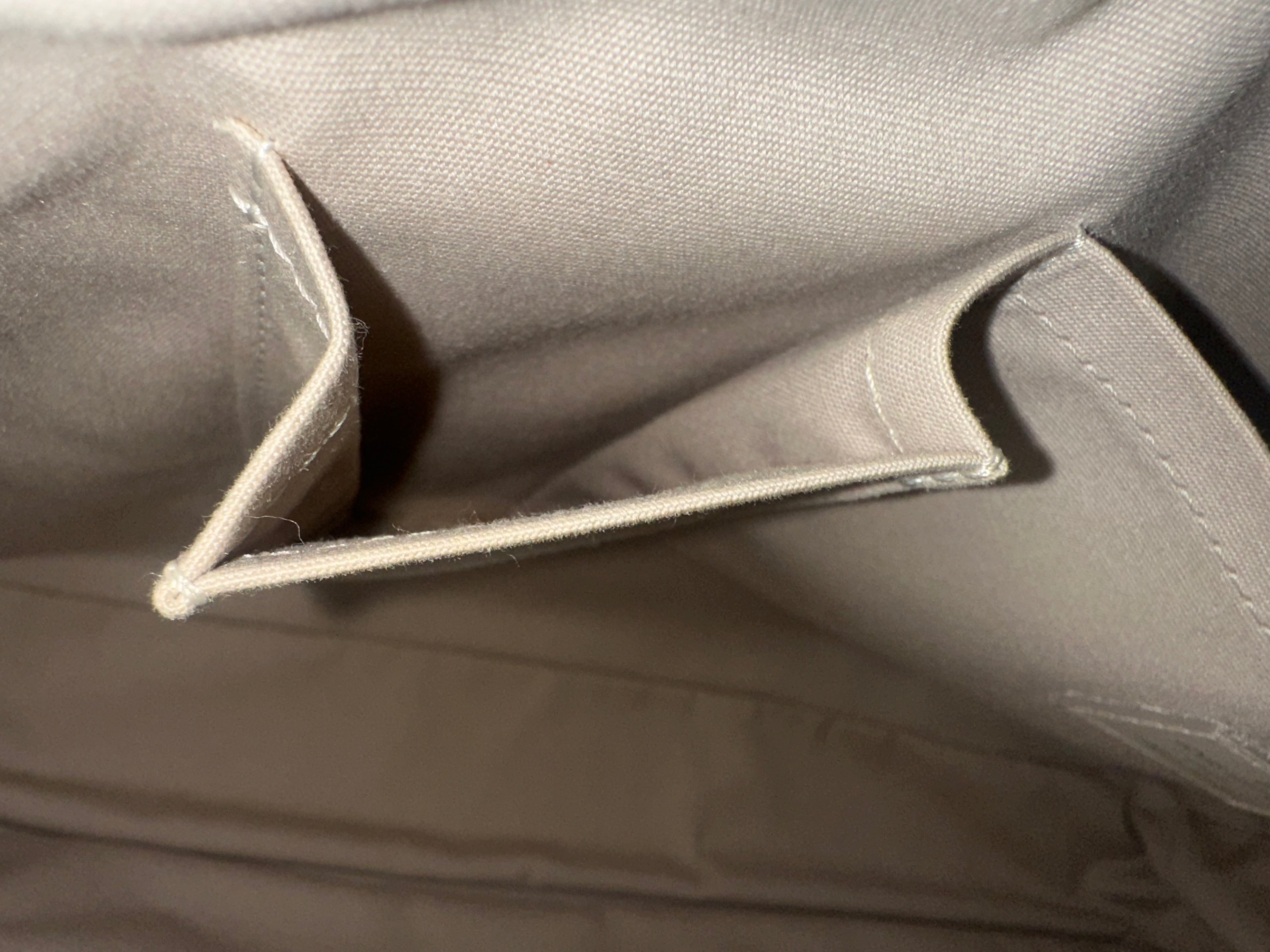 Louis Vuitton Epi Passy GM