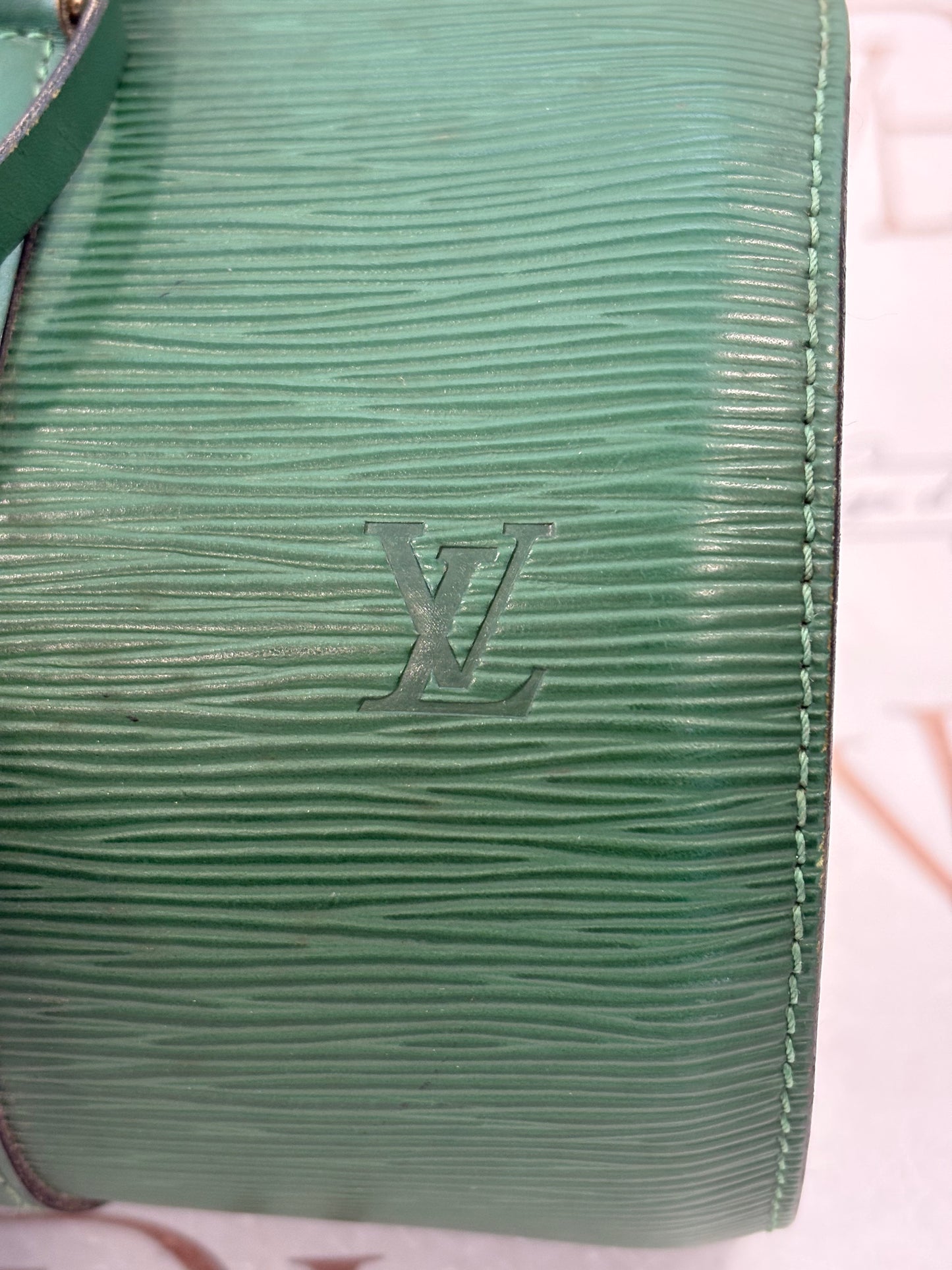 018206 - Louis Vuitton Green Epi