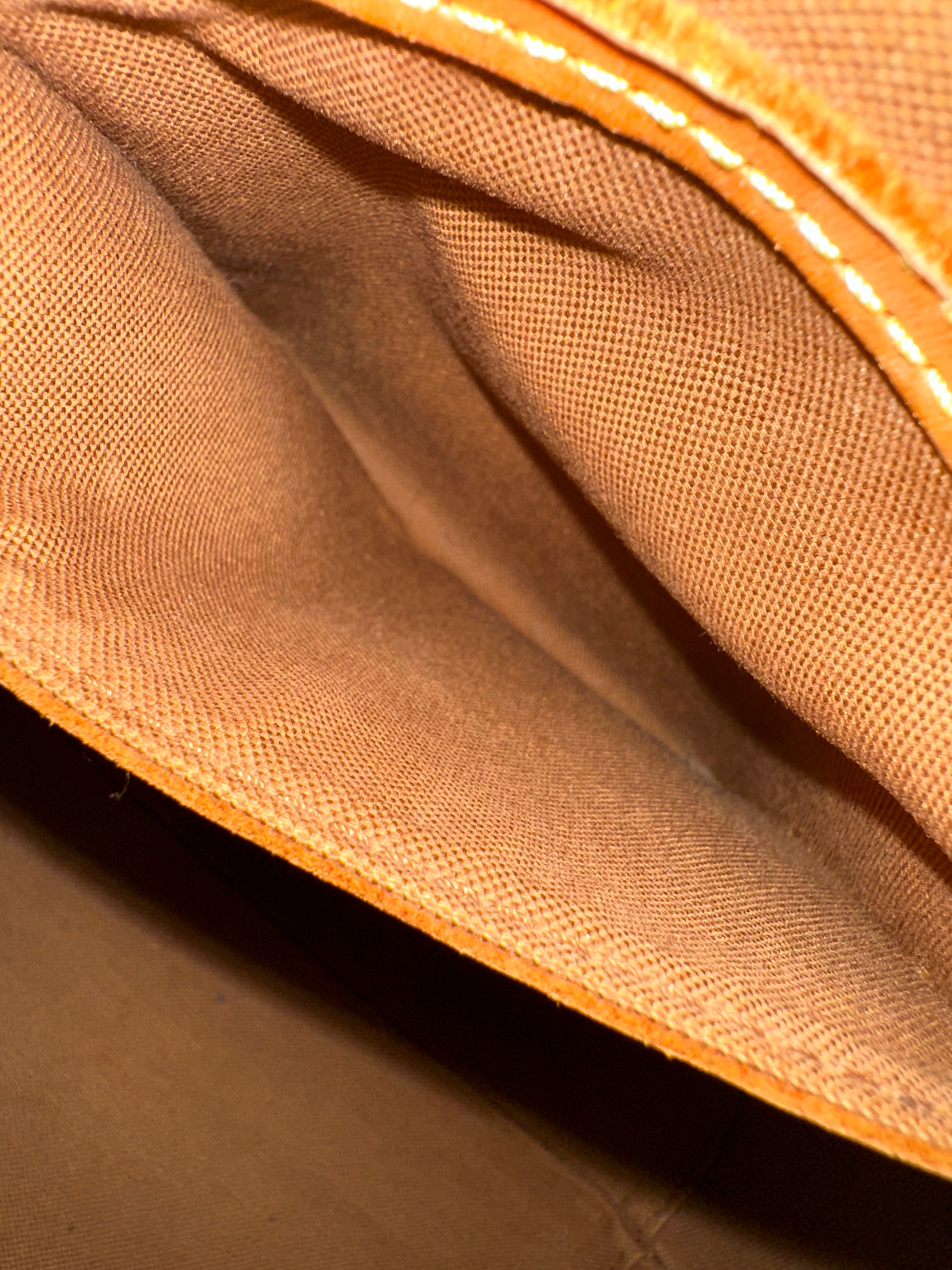 Louis Vuitton Ellipse MM