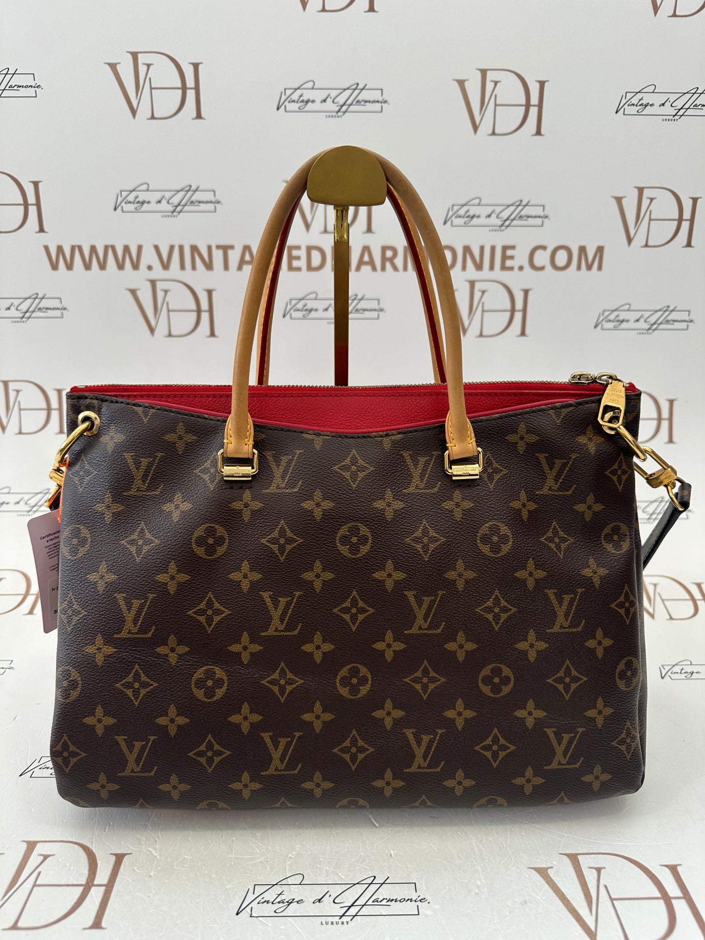 382822 - Louis Vuitton Pallas