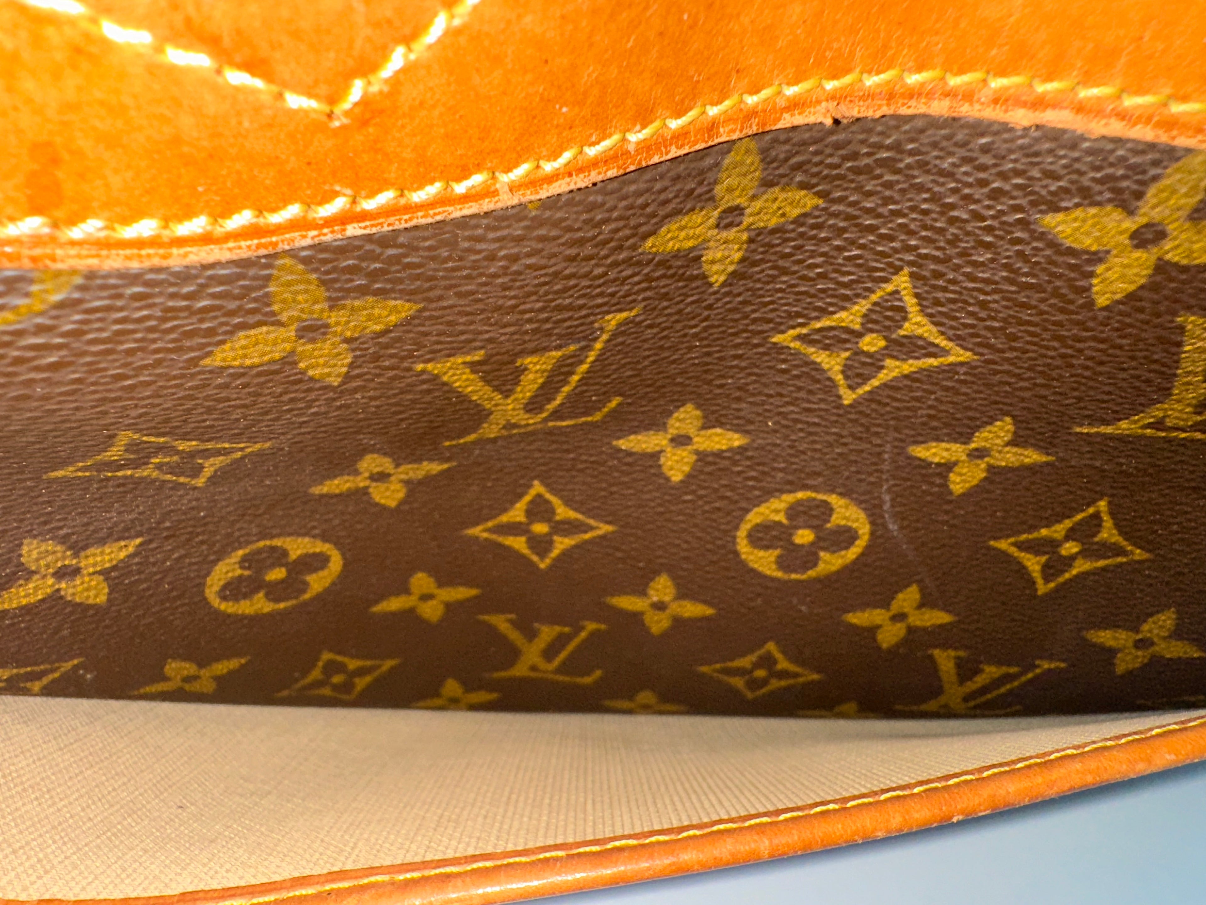 Louis Vuitton Deauville