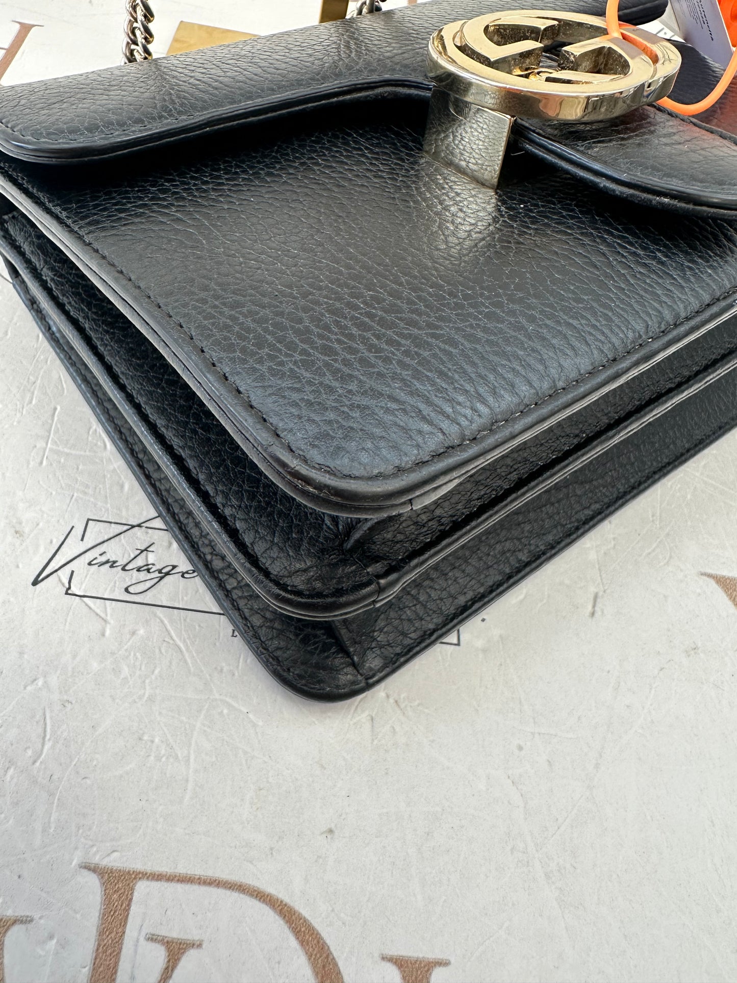 382996 - Gucci Interlocking