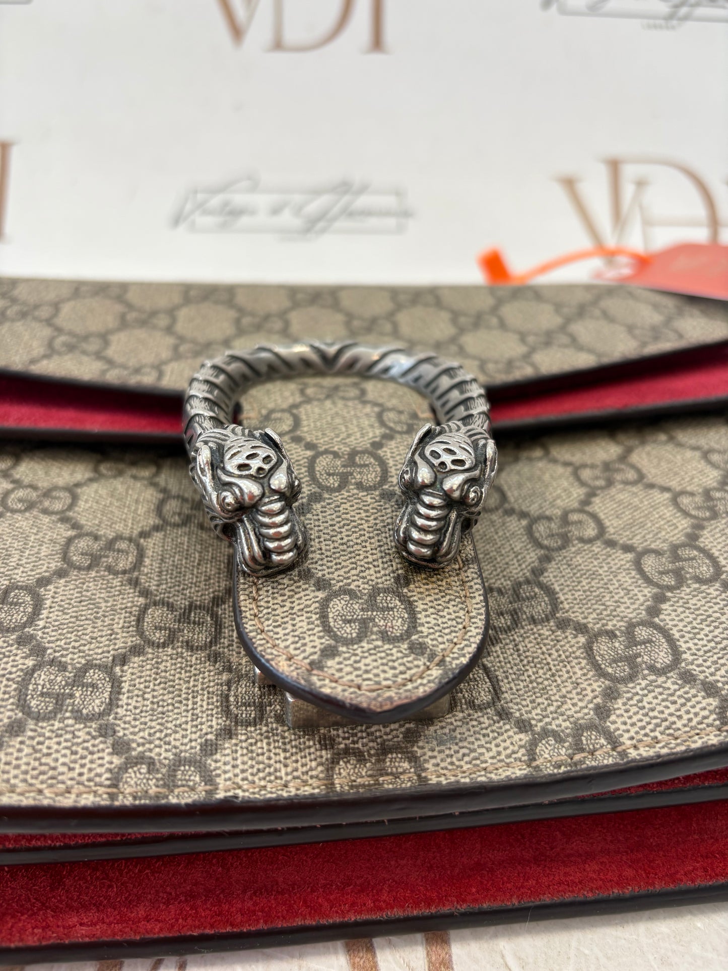 201172 - Gucci Dionysus