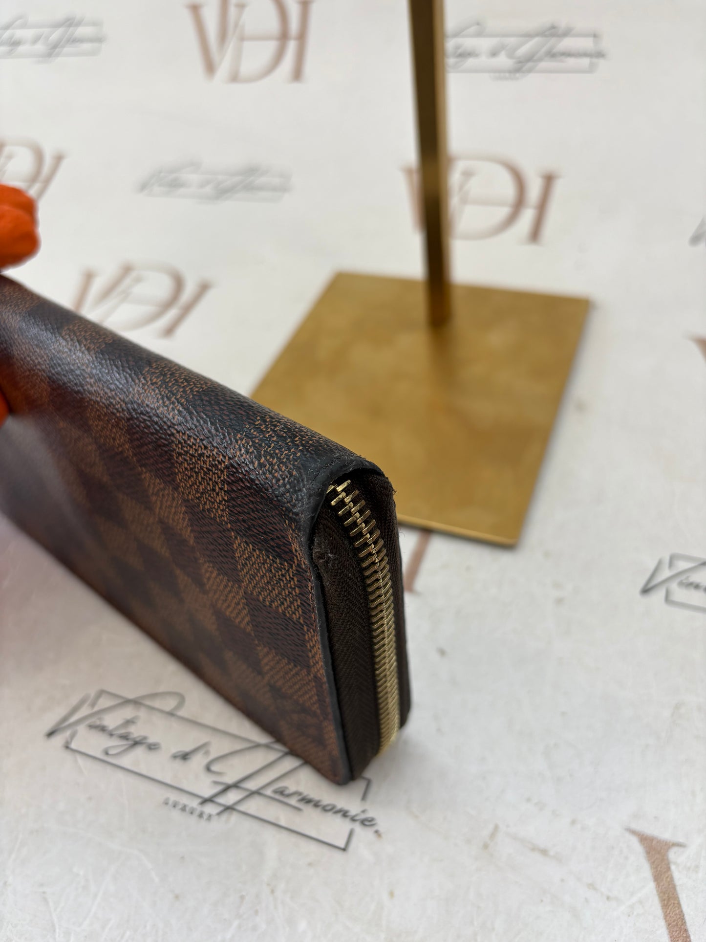 018551 - Louis Vuitton Wallet Damier
