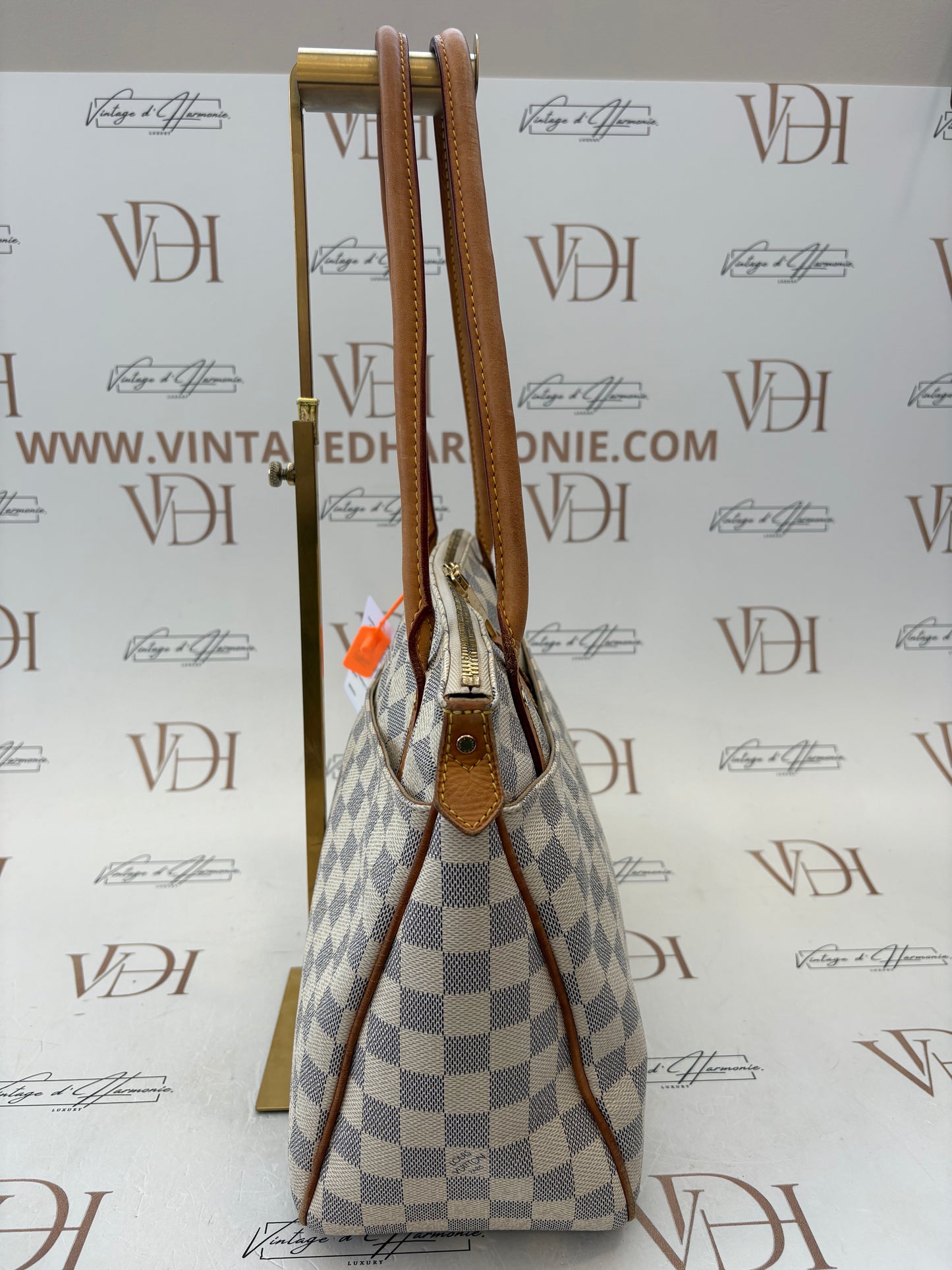 383294 - Louis Vuitton Figheri