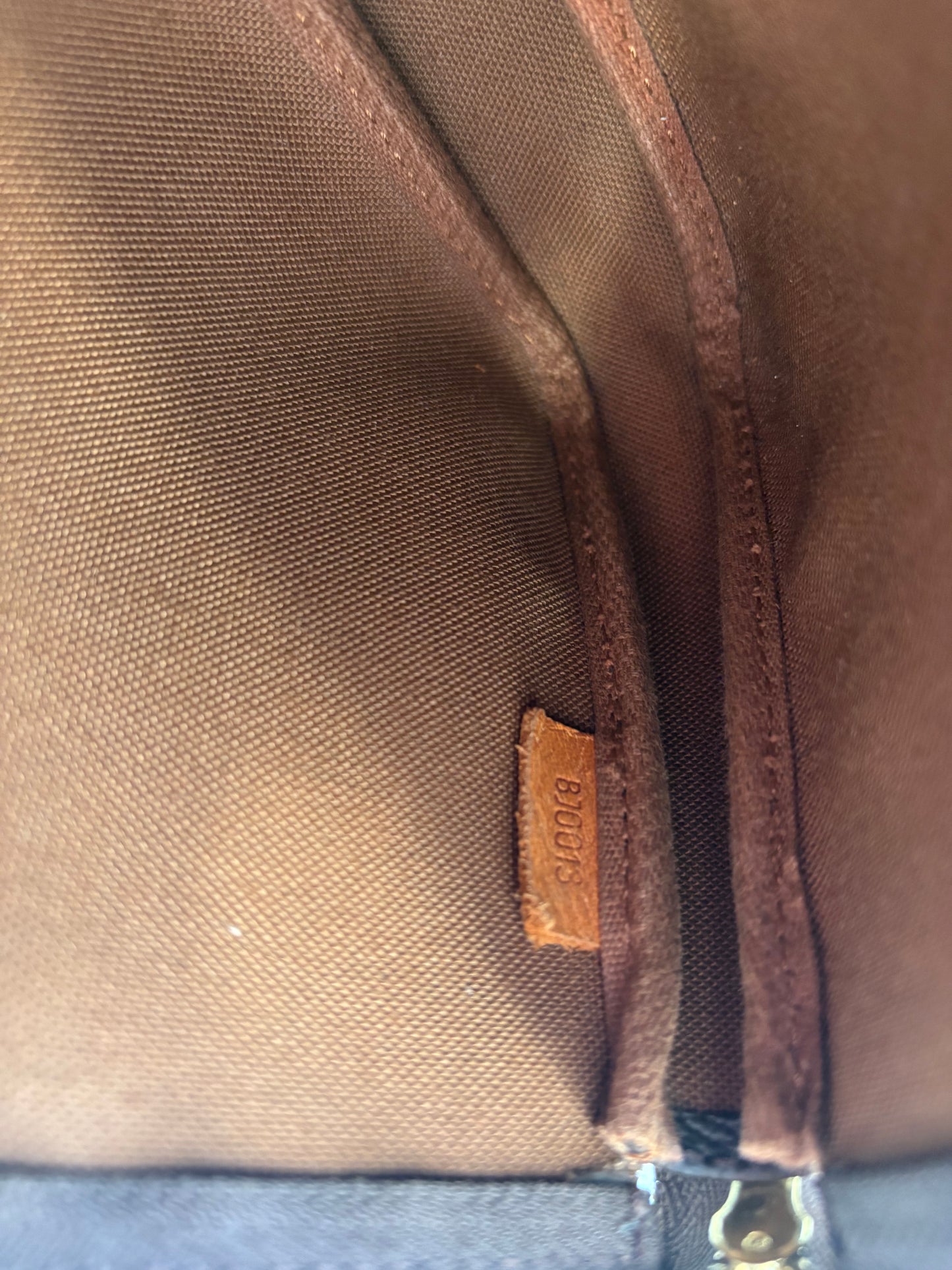 383156 - Louis Vuitton Pochette Accessoires