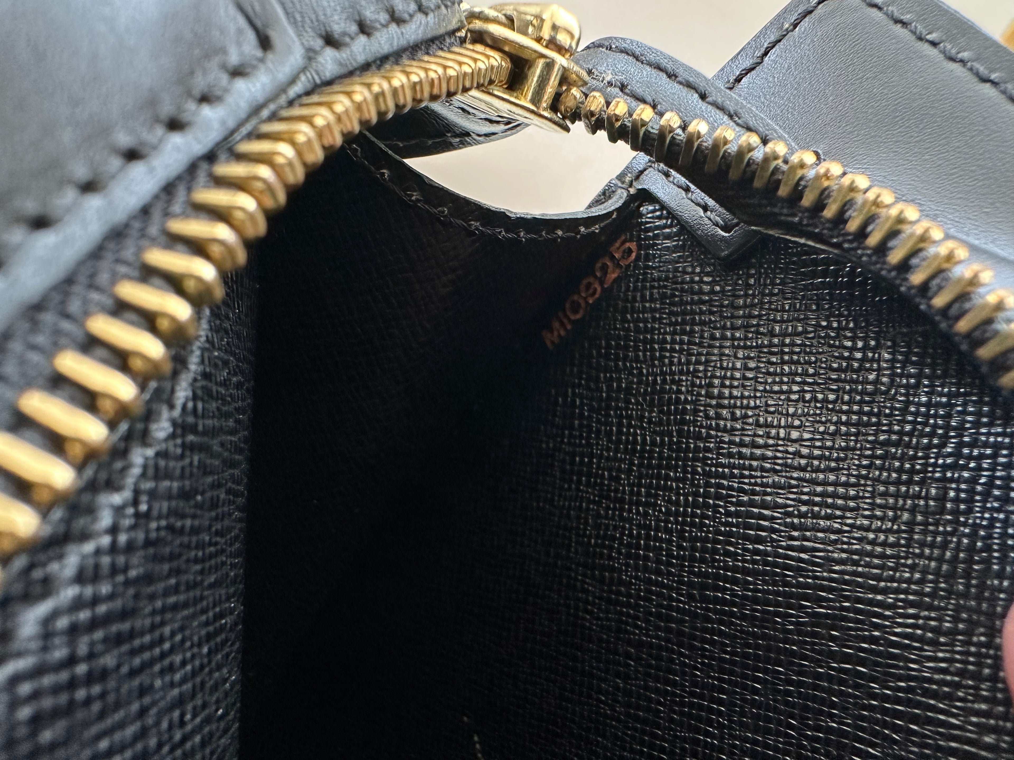 Louis Vuitton Angian Epi Black