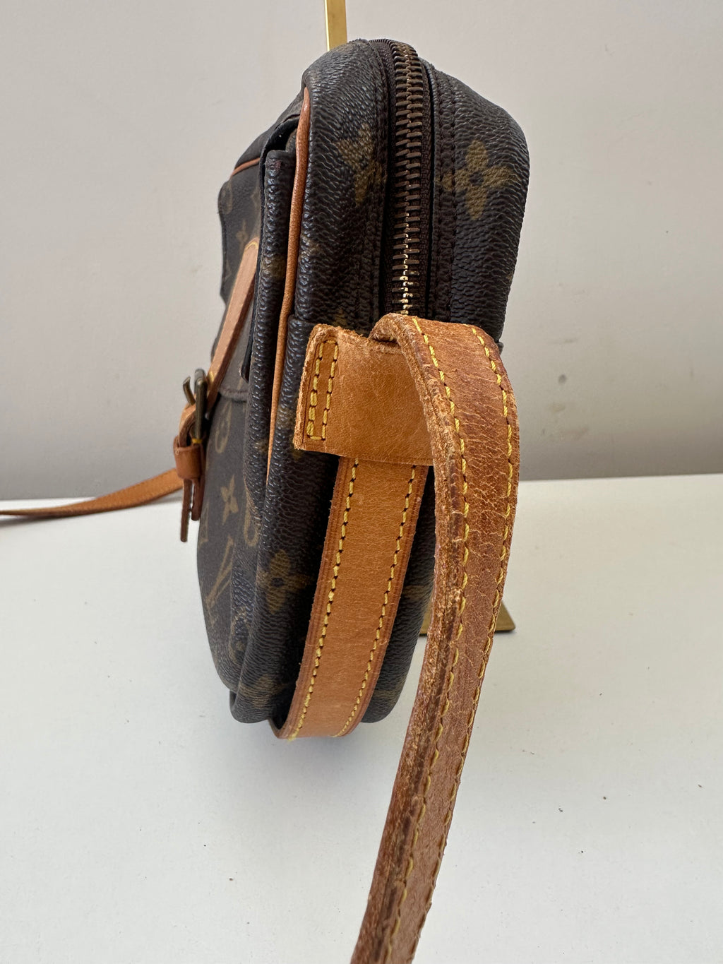 Louis Vuitton Jeune Fille