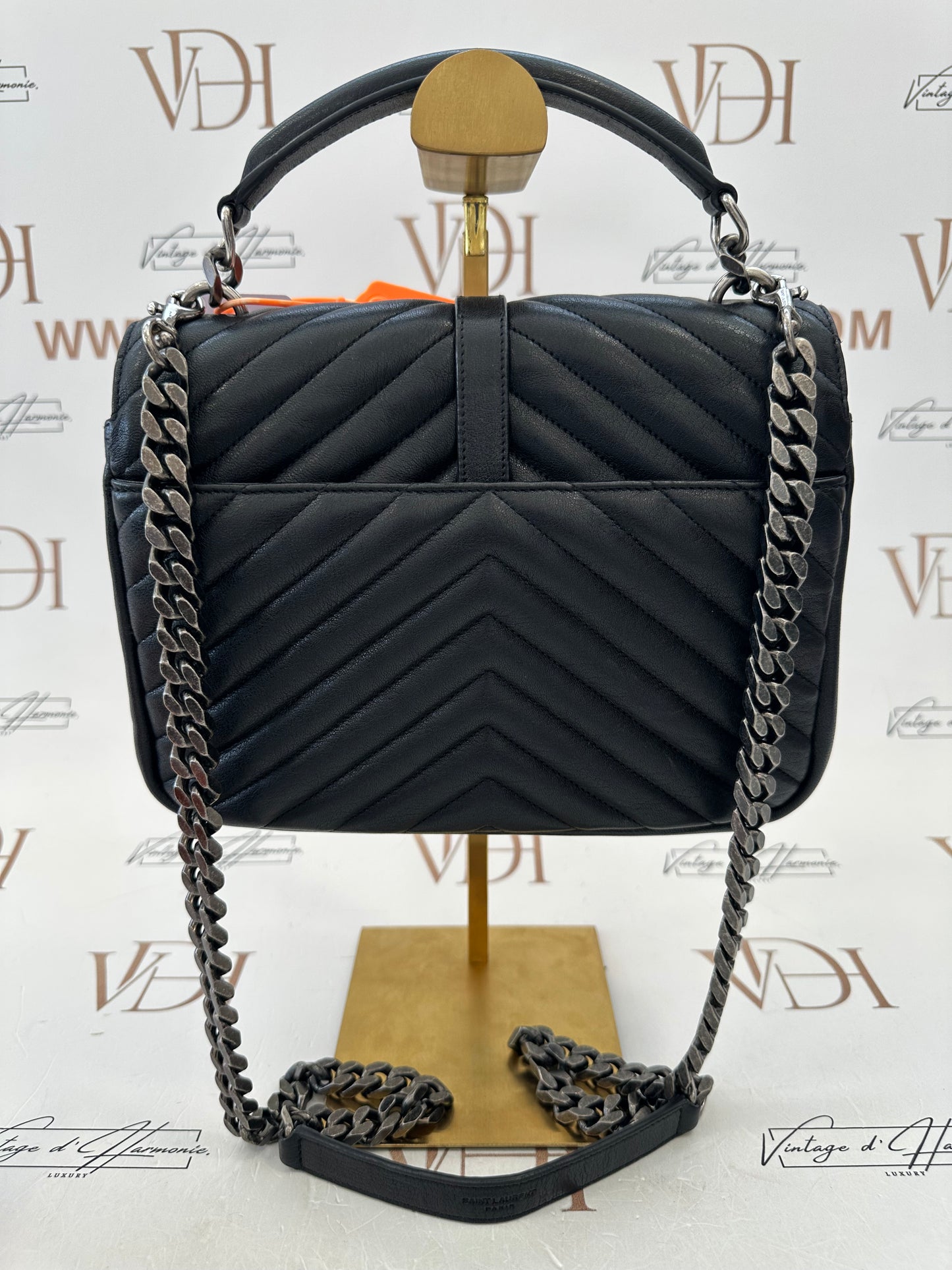382565 - Saint Laurent College
