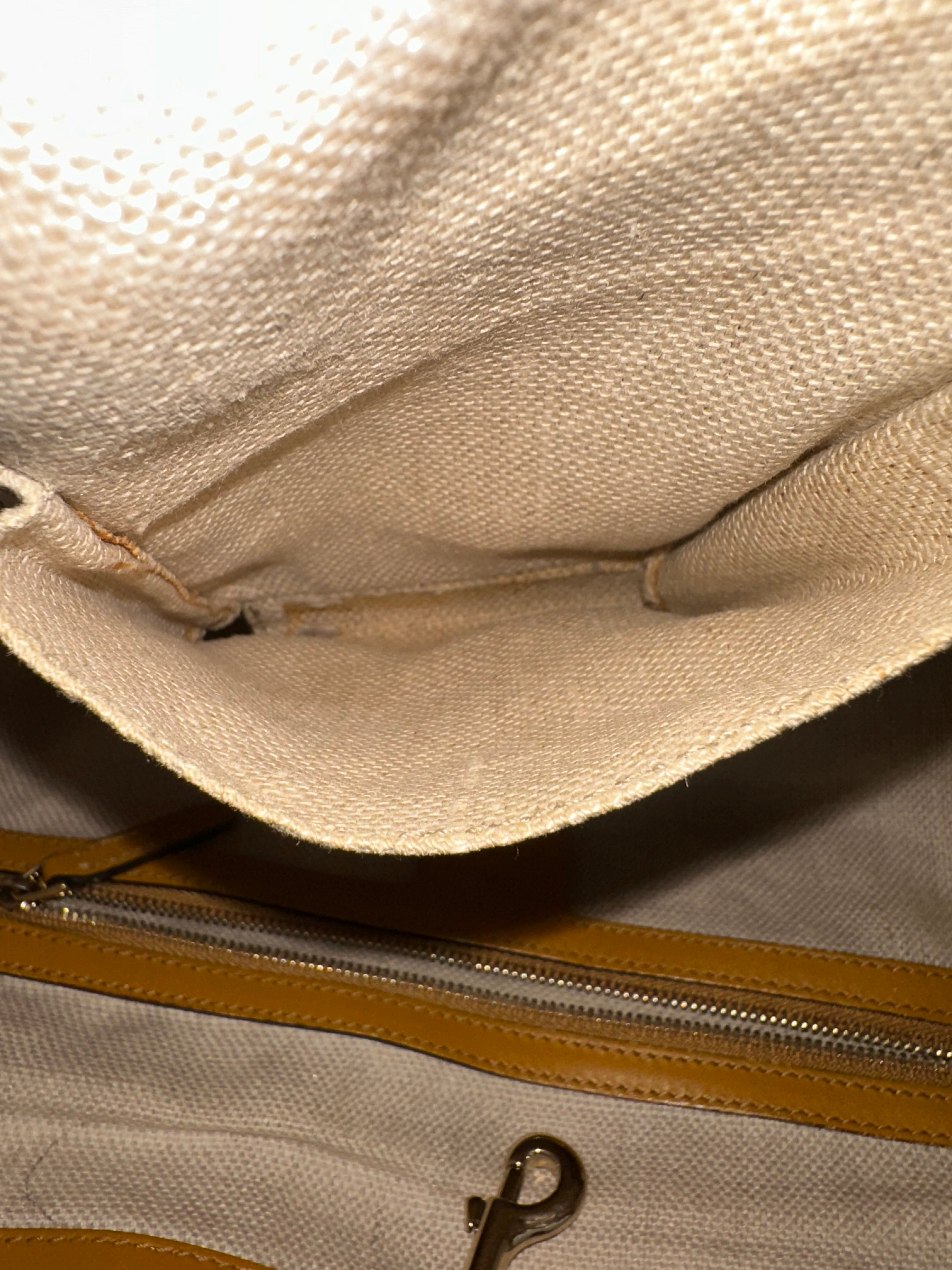 Gucci GG Canvas +pochette