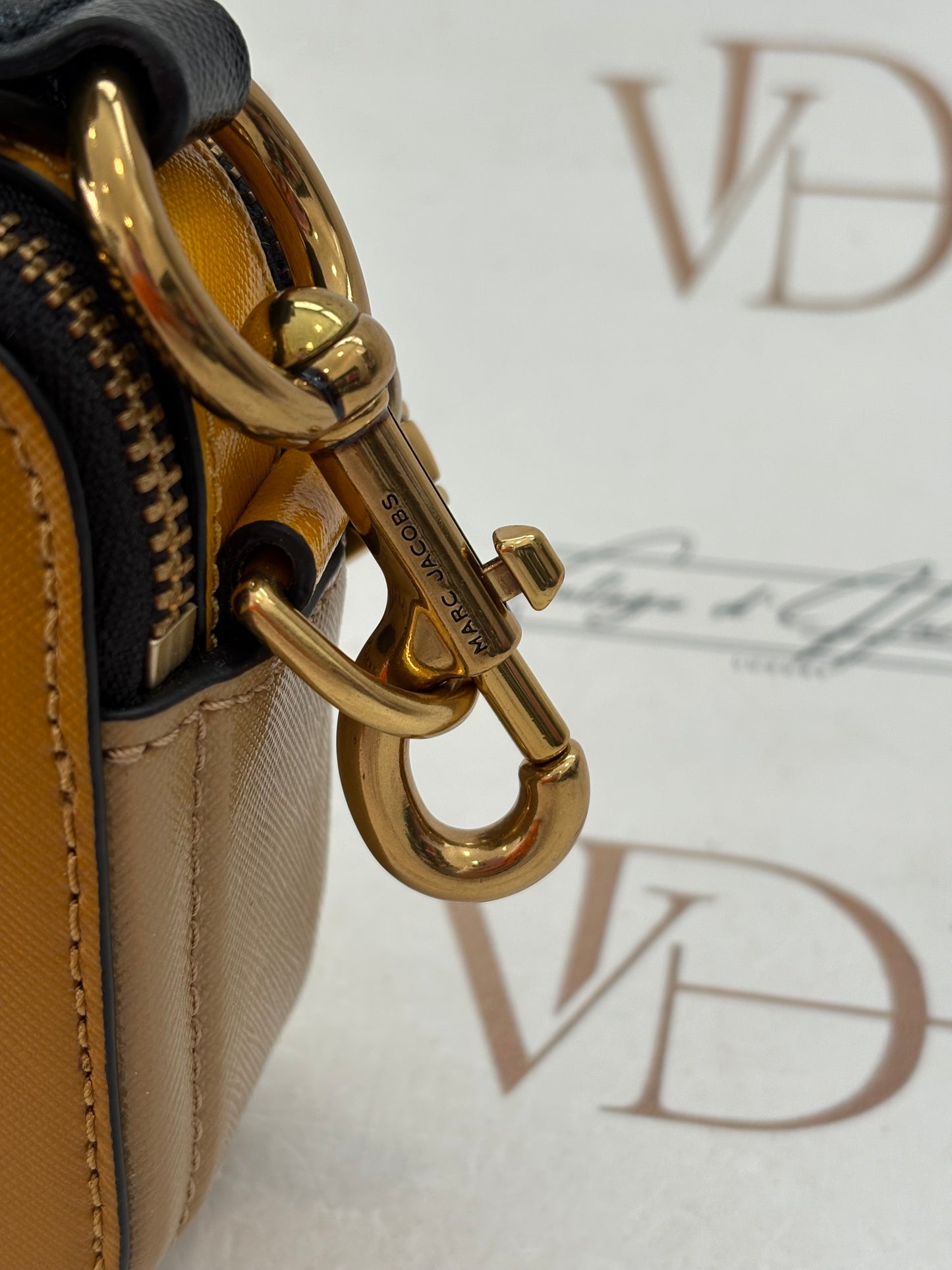 383965 - Marc Jacobs Snapshot