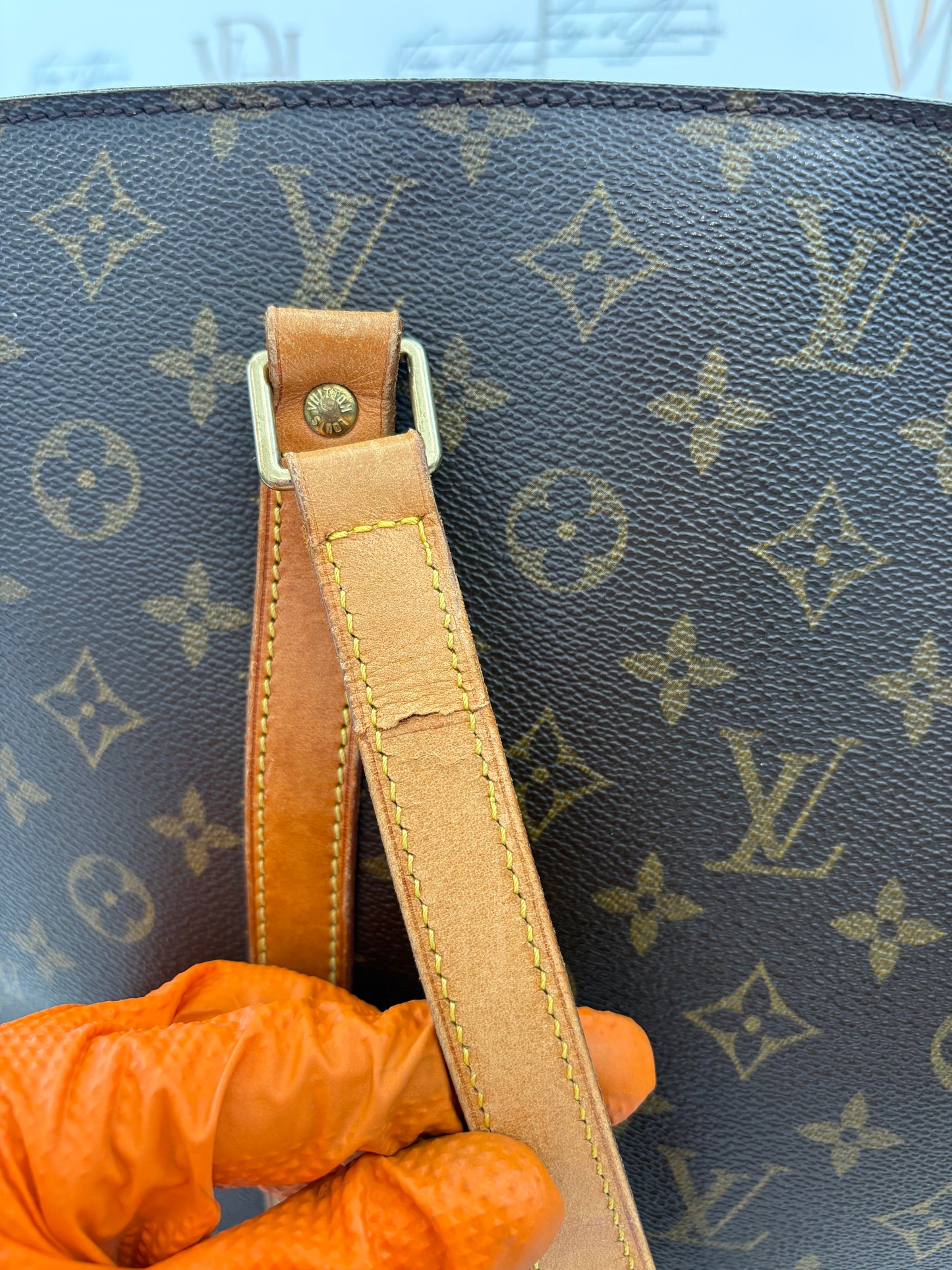 017110 - Louis Vuitton Babylone