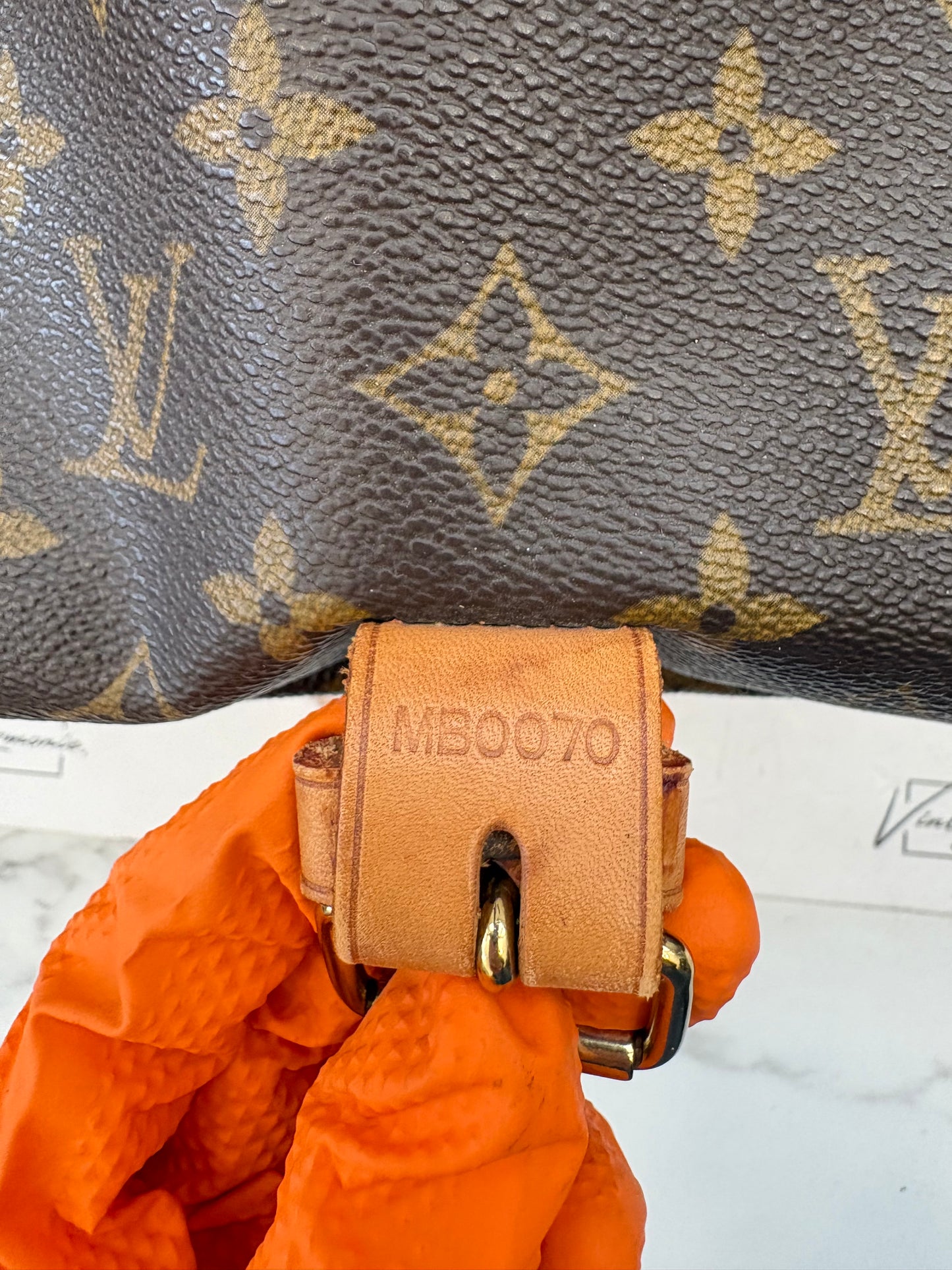 018765 - Louis Vuitton Saumur
