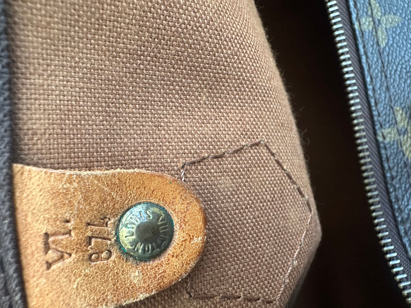 Louis Vuitton Speedy 40