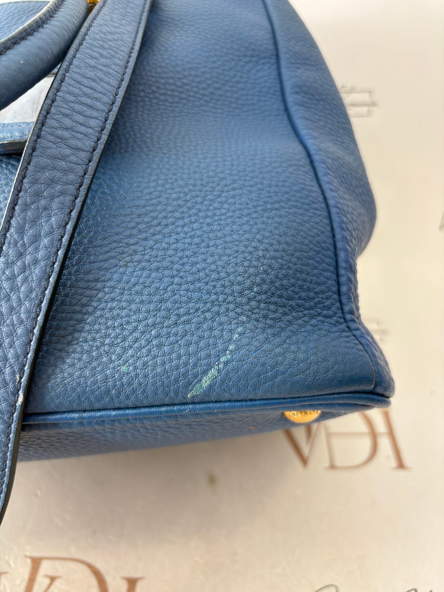 018353 - Prada Blue