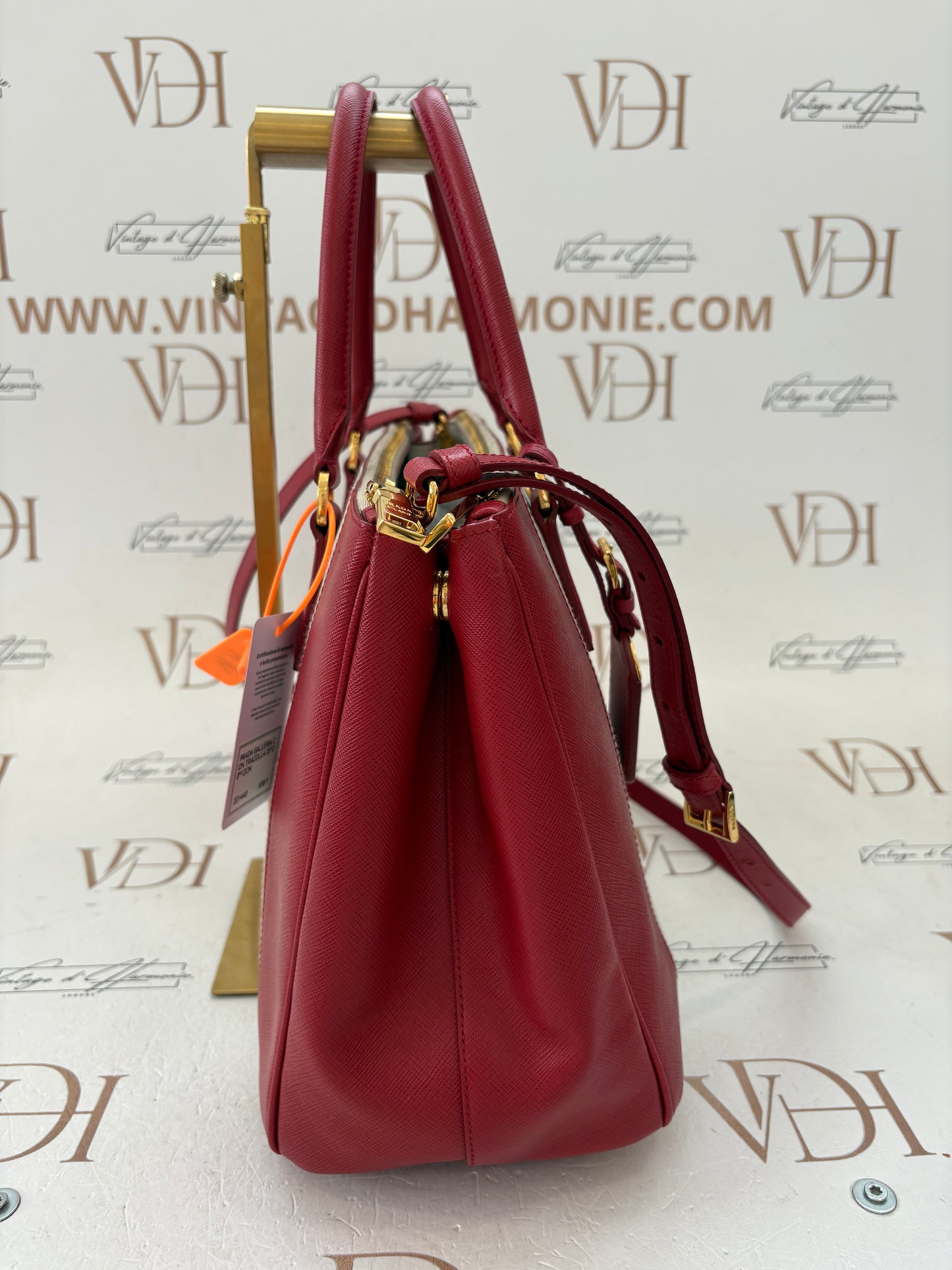 201448 - Prada Galleria