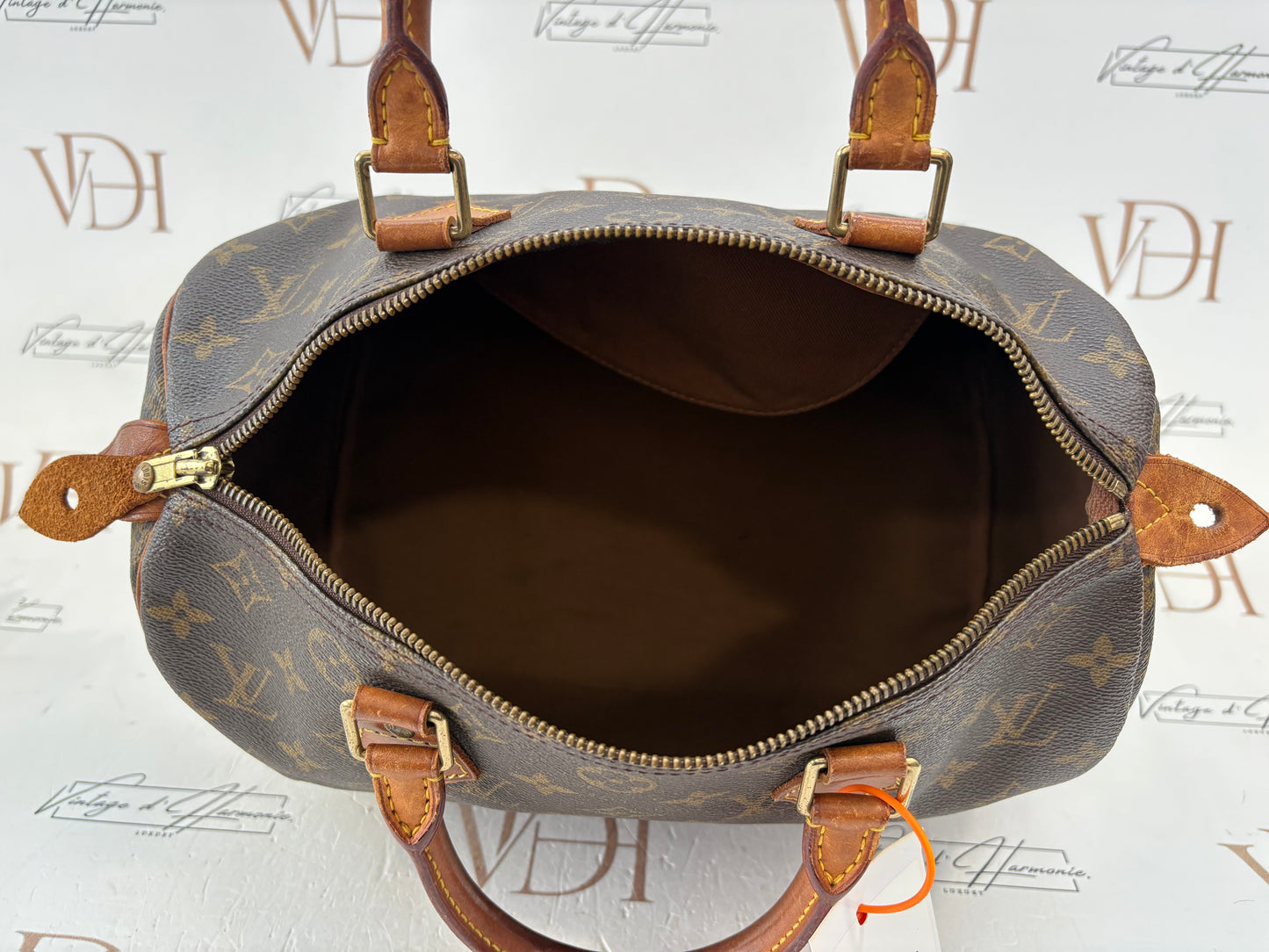018744 - Louis Vuitton Speedy 30