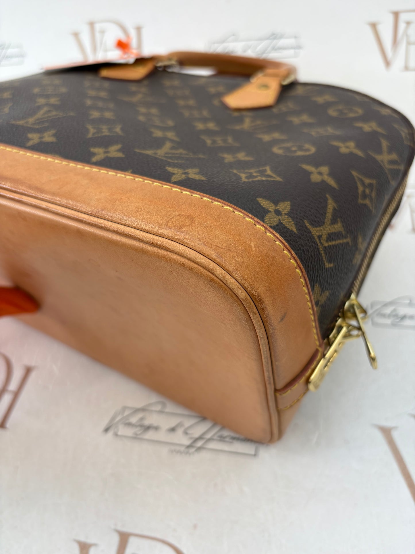 018850 - Louis Vuitton Alma