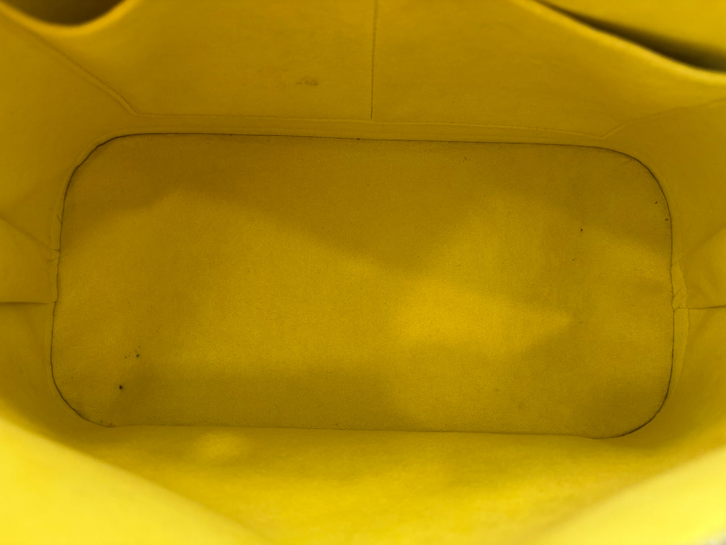 201432 - Louis Vuitton Alma Epi Yellow