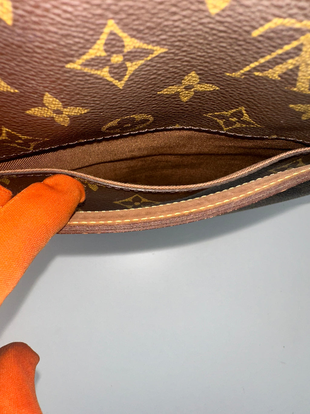 Louis Vuitton Abbesses